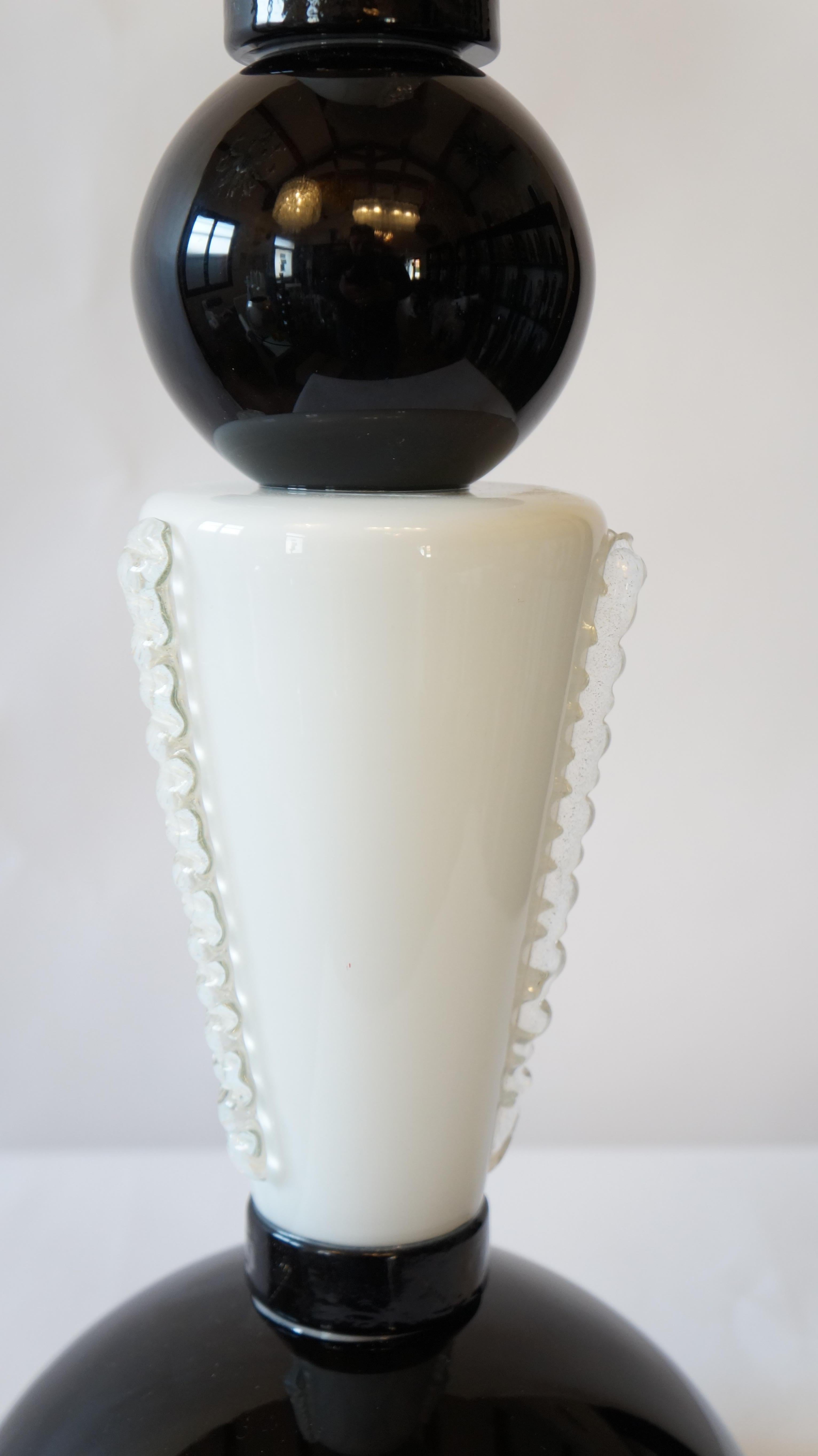 Toso Murano Mid-Century Modern Black White Two Murano Glass Table Lamps, 1974 For Sale 8