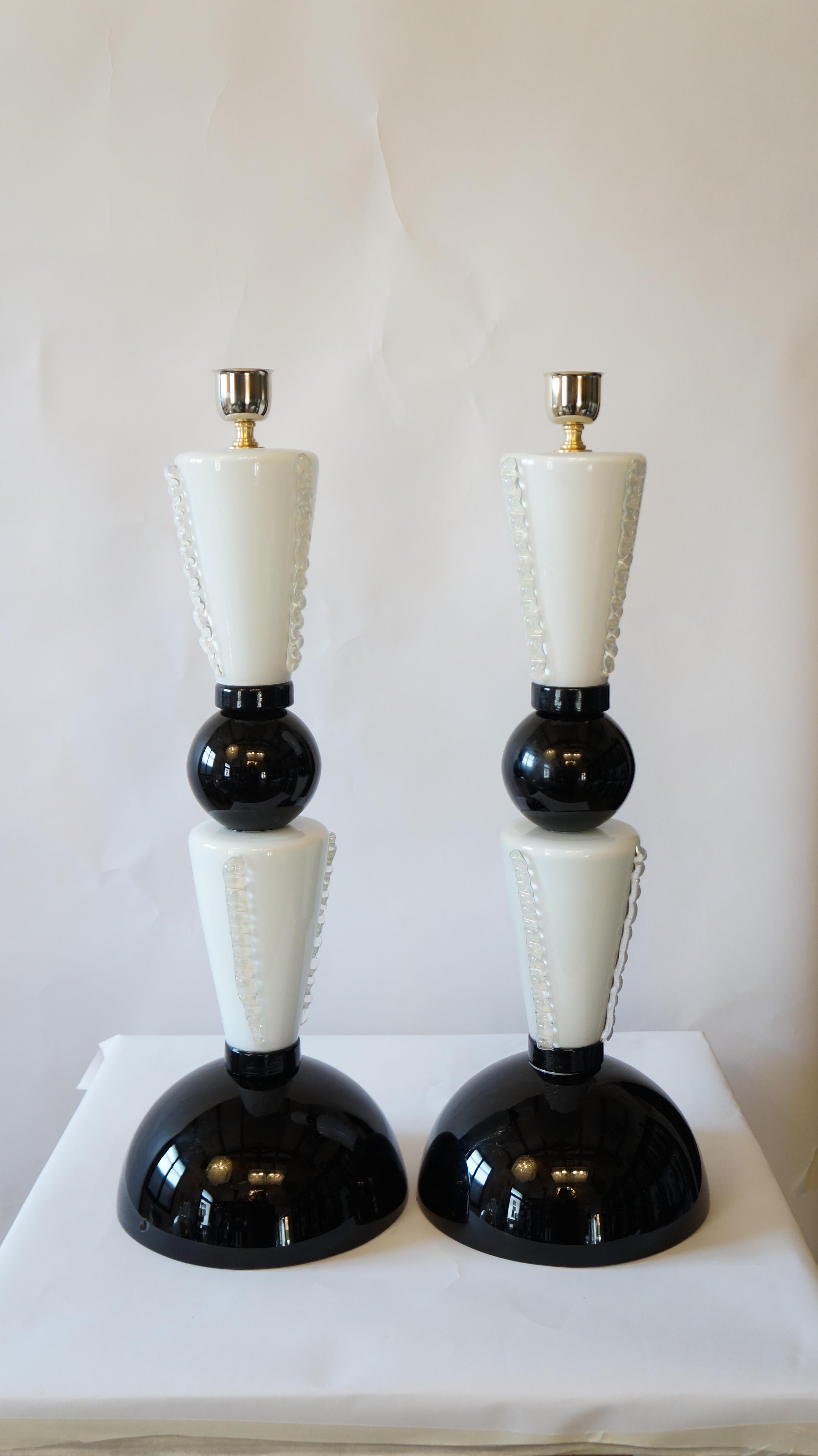 Toso Murano Mid-Century Modern Black White Two Murano Glass Table Lamps, 1974 For Sale 11