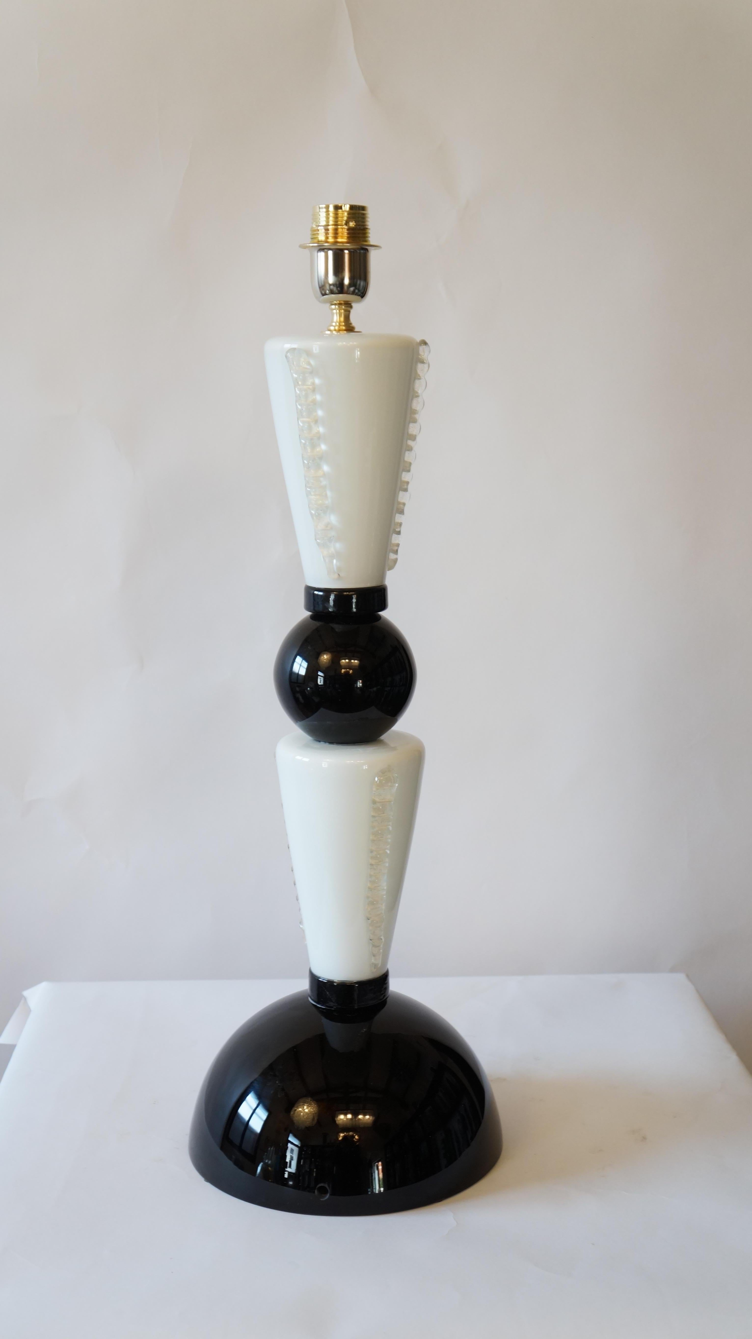 Toso Murano Mid-Century Modern Black White Two Murano Glass Table Lamps, 1974 For Sale 4