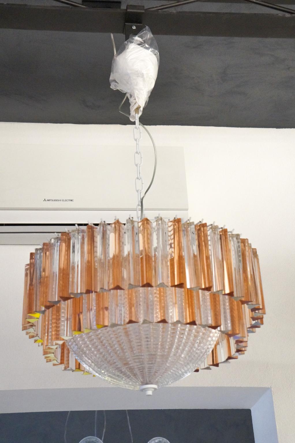 Hand-Crafted Toso Murano Mid-Century Modern Crystal Rose Venetian Glass Chandelier, 1970s For Sale