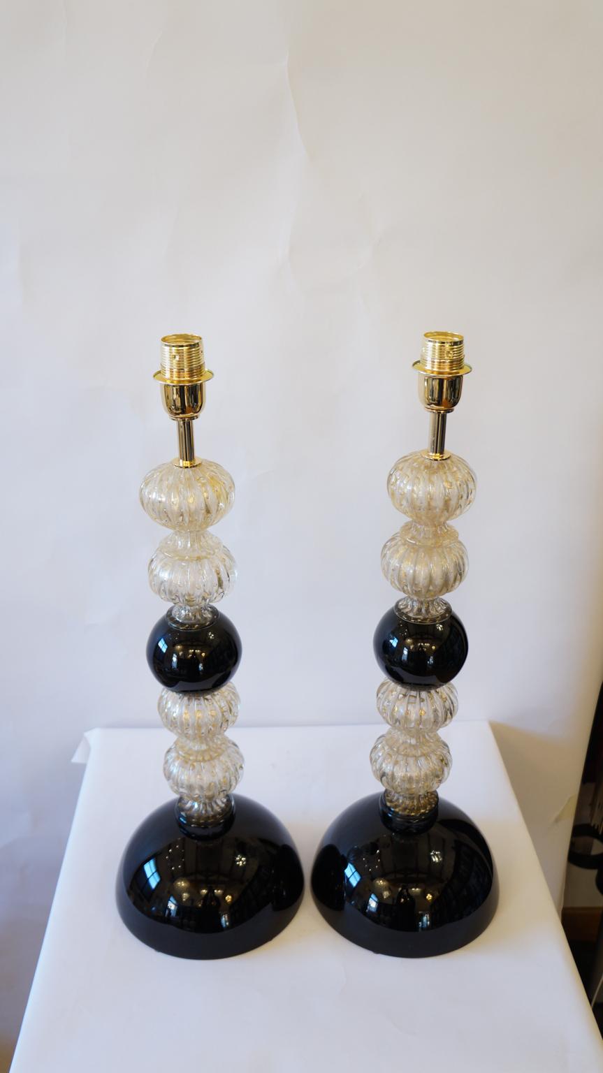 Hand-Crafted Toso Murano Mid-Century Modern Gold Black Two Murano Glass Table Lamps, 1982 For Sale