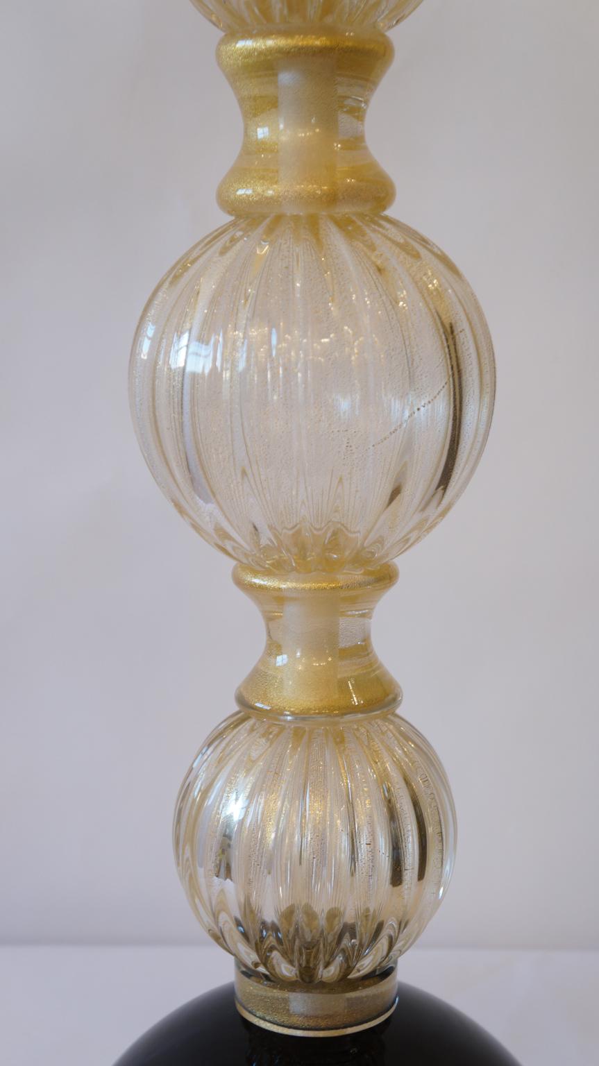Toso Murano-Tischlampen, Moderne der Mitte des Jahrhunderts, Gold Schwarz, zwei Muranoglas-Tischlampen, 1985 im Angebot 13