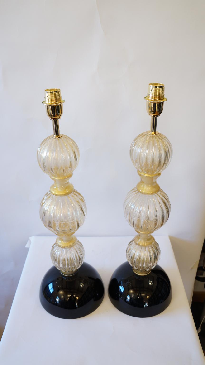 Hand-Crafted Toso Murano Mid-Century Modern Gold Black Two Murano Glass Table Lamps, 1985 For Sale