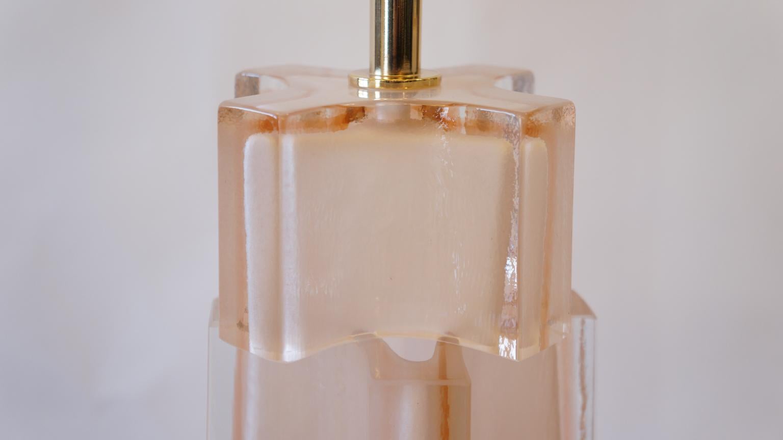 Vetro artistico Toso Murano Mid-Century Modern Pink Crystal Due lampade da tavolo in vetro di Murano, 1992 in vendita