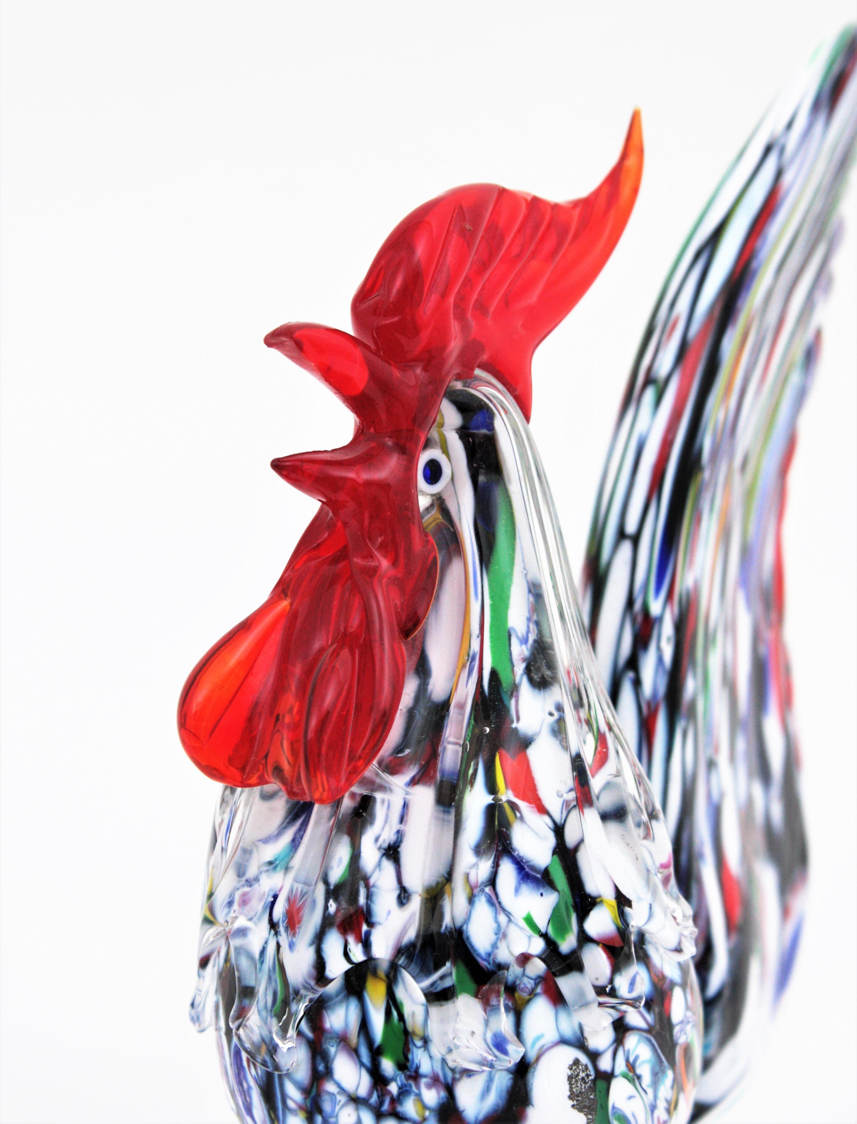 Toso Murano Mehrfarbiger Briefbeschwerer aus Murrine-Kunstglas mit Hahn-Skulptur aus Hahn-Skulptur im Zustand „Hervorragend“ im Angebot in Barcelona, ES