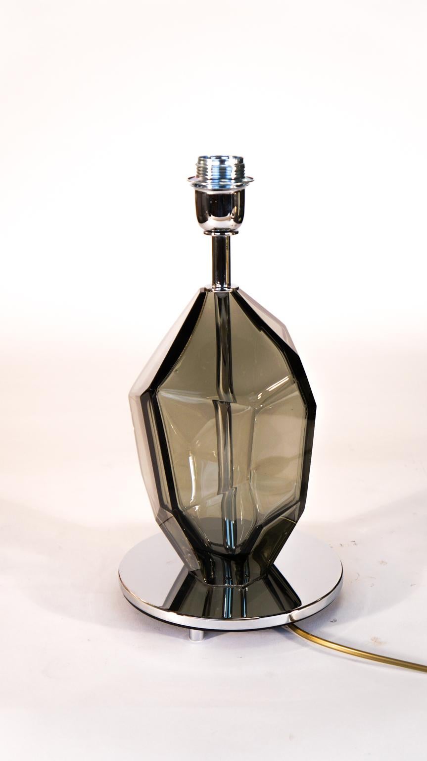 Toso Murano Coppia di lampade da tavolo in vetro veneziano grigio sfaccettato, 1991 in vendita 1