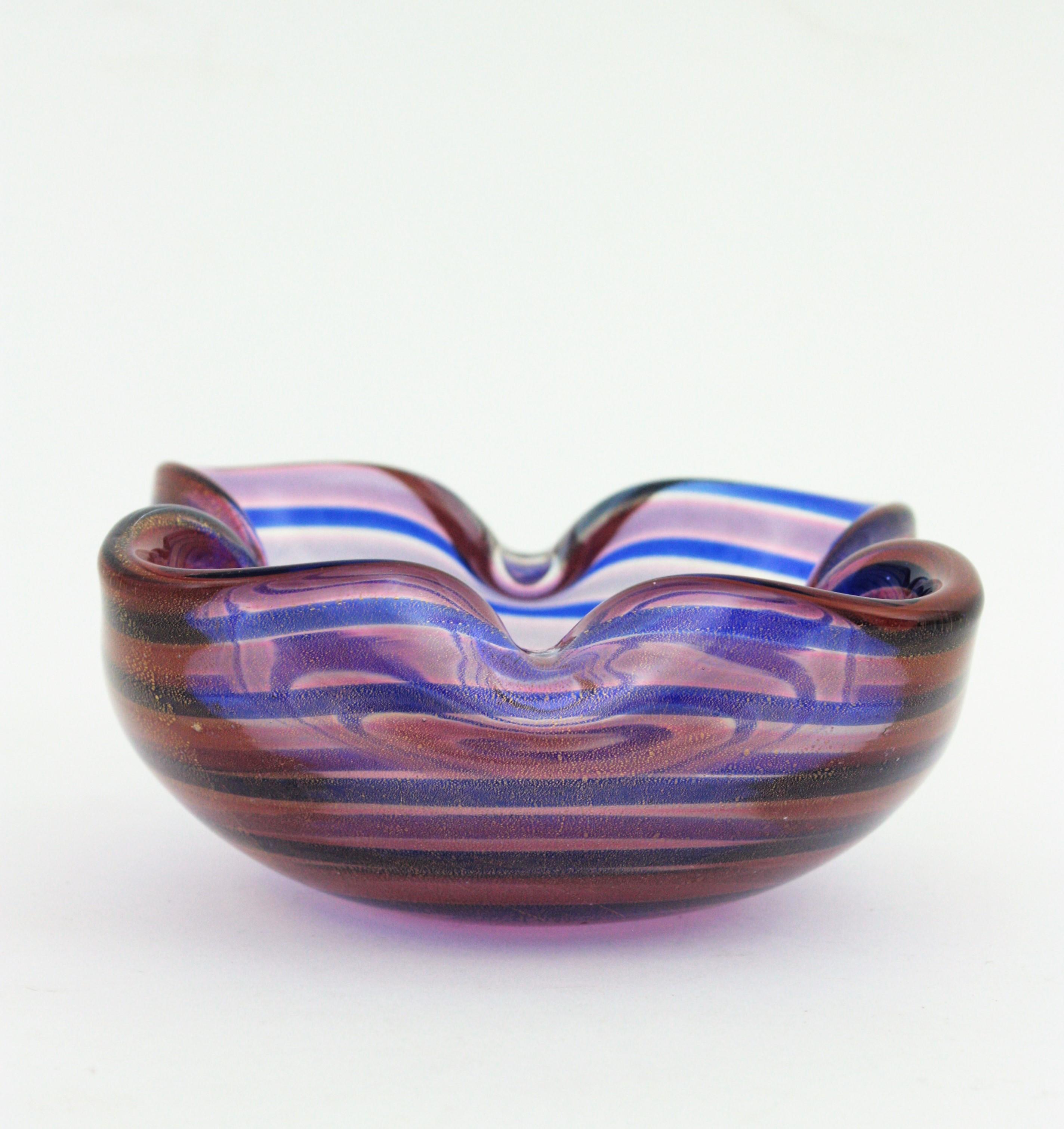 Fratelli Toso Murano Gold Flecks Swirl Pink Blue Art Glass Bowl / Ashtray, 1950s For Sale 4