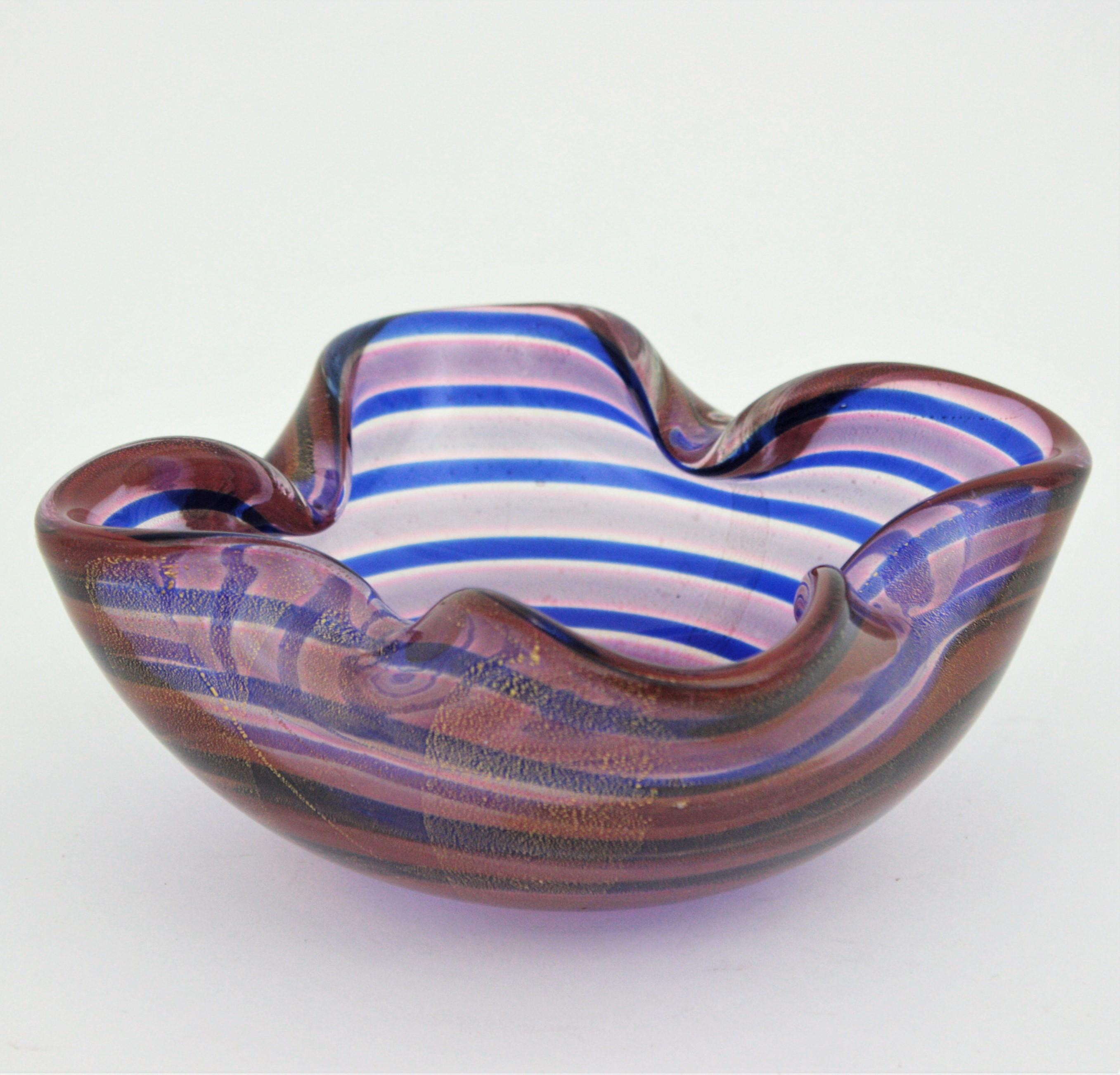 Fratelli Toso Murano Gold Flecks Swirl Pink Blue Art Glass Bowl / Ashtray, 1950s For Sale 1