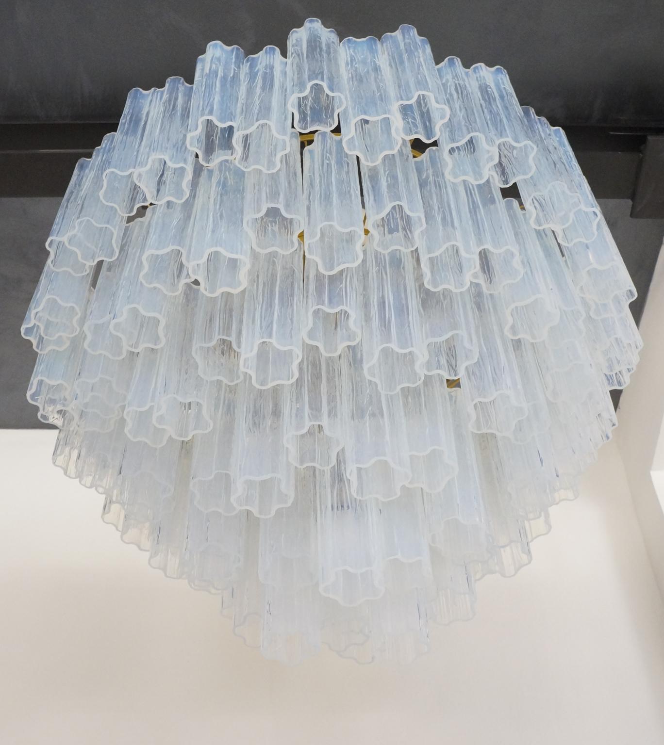 Toso Vetri D'Arte Moderner Opal-Muranoglas-Kronleuchter aus der Jahrhundertmitte, 1984 im Angebot 9
