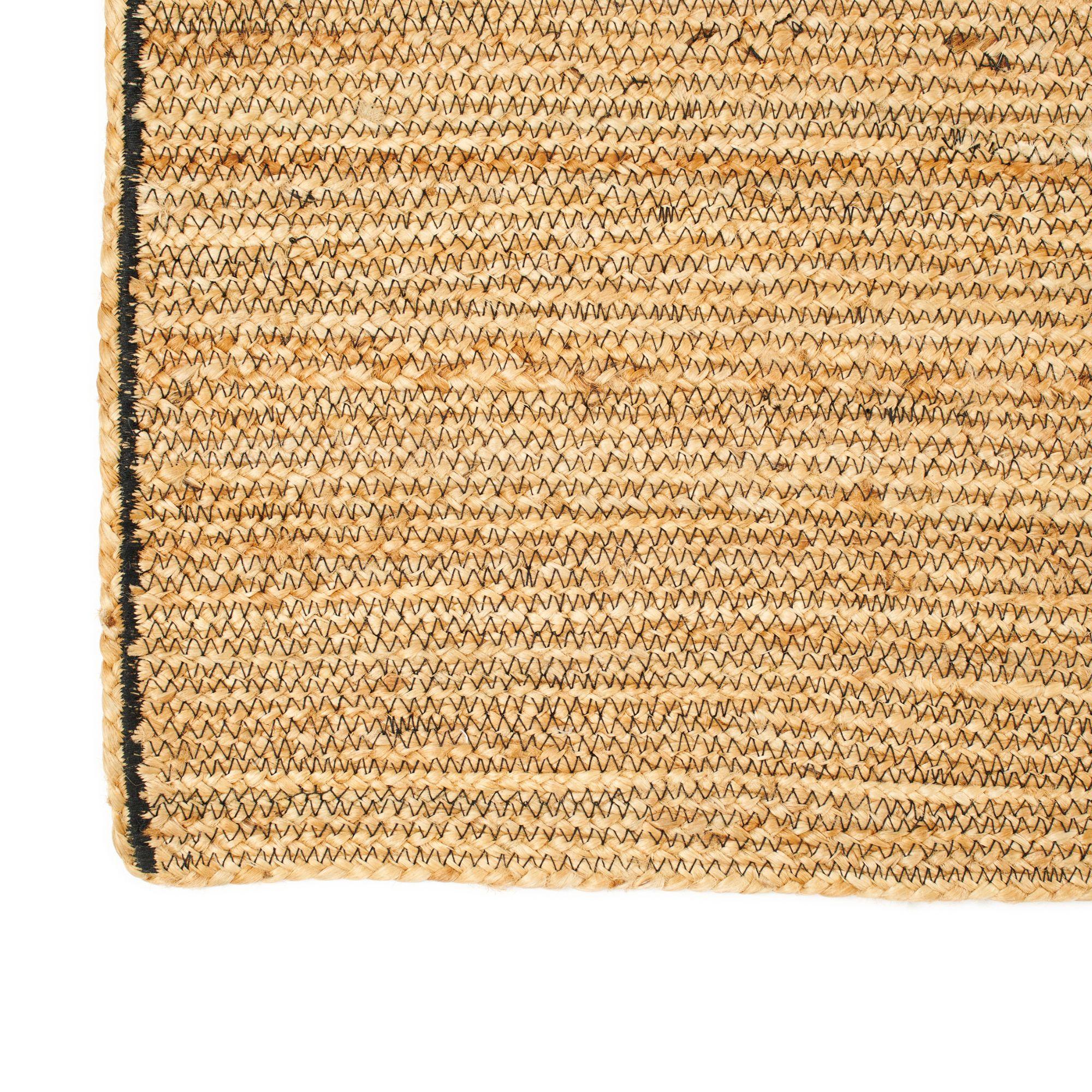 Tossa Jute Table Runner is a slightly textured and weighted runner. Natural fiber jute has been used to breathe life in this neutral style of runner. The beauty of this runner is in its pure design that stands out with the use of undyed yarns left