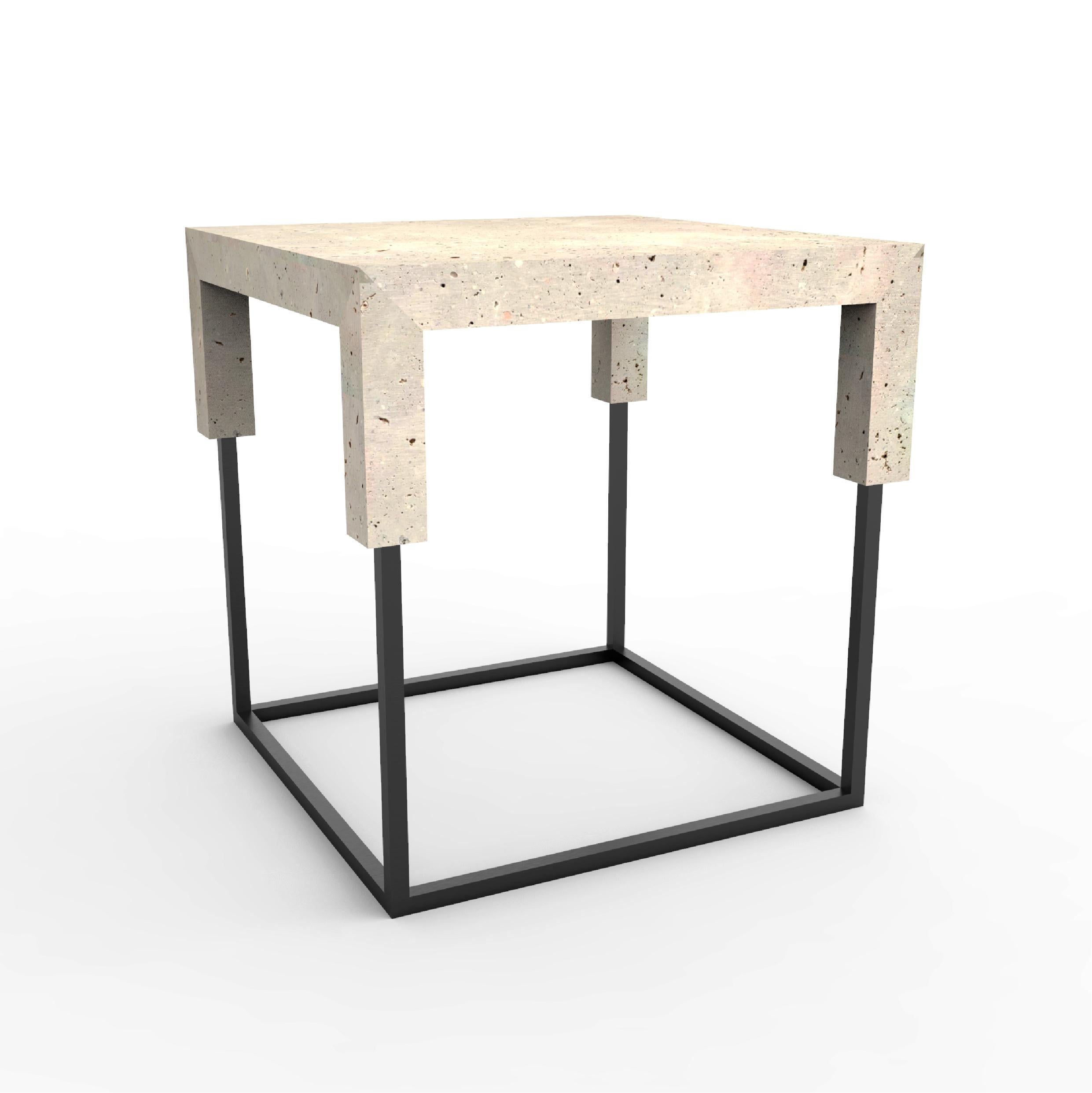 Tossa Marble Design Side Table Campaspero Limestone & Black Iron Bespoke Table en vente 1