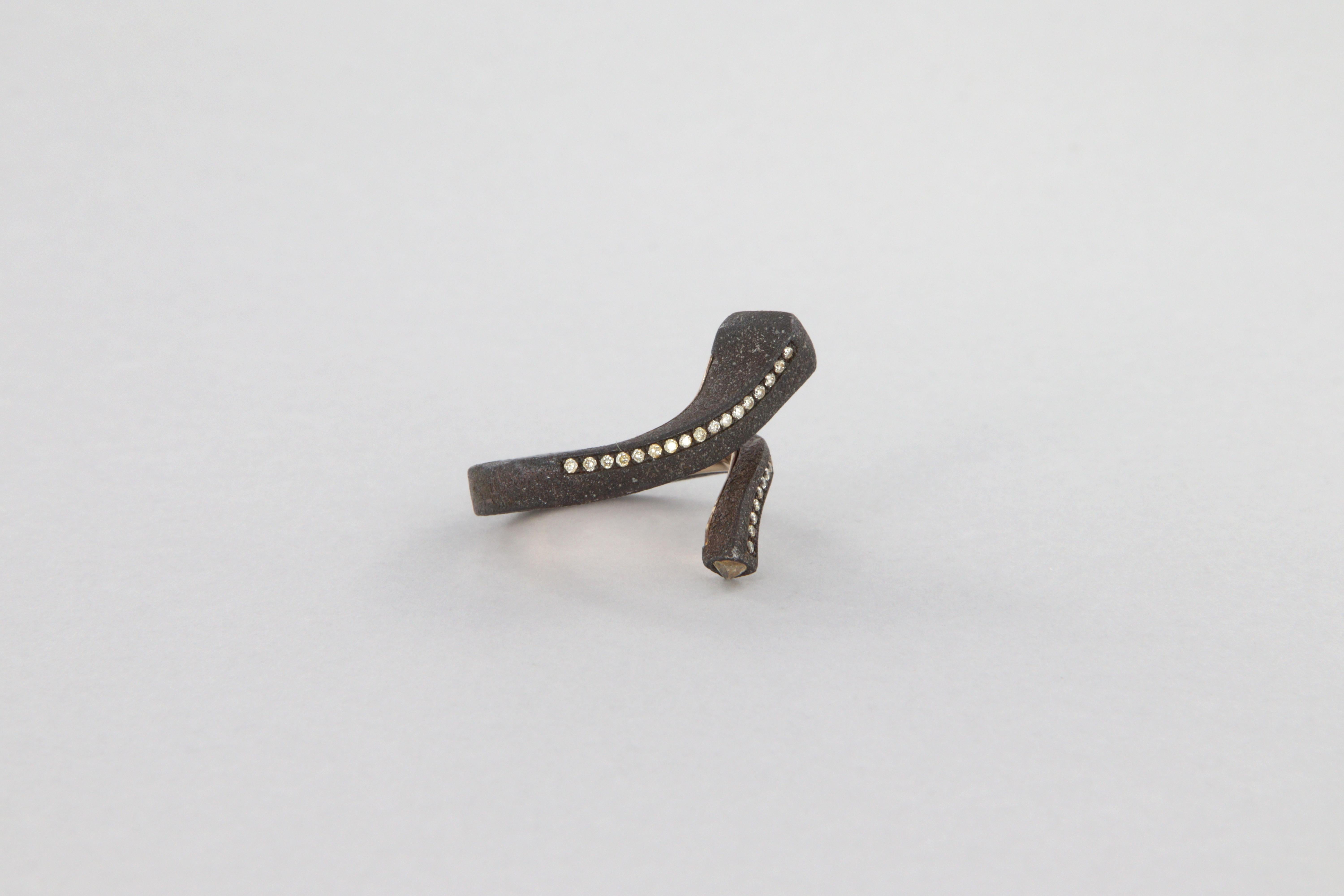 Bague avec diamants de taille ancienne en fer et or en vente 2