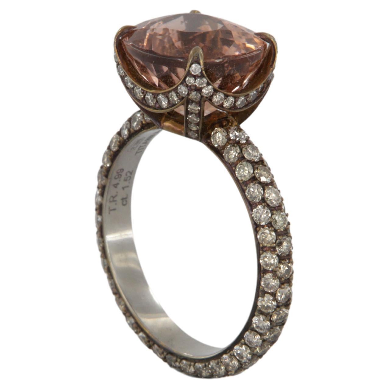 Tosti anello con tormalina rosa arancio carati 4.99 e diamanti brown in titanio