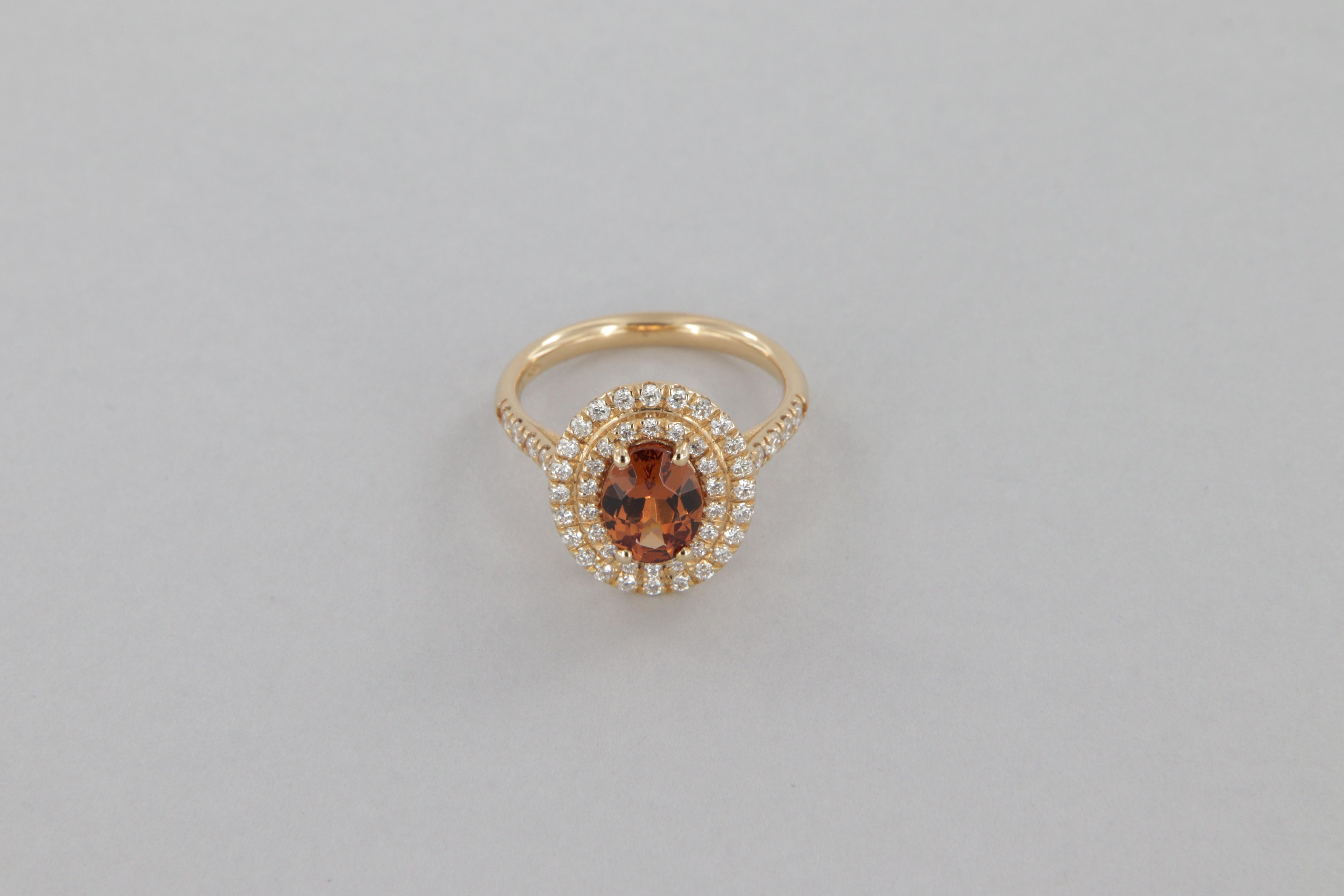 1.70 carat diamond and garnet halo ring in gold For Sale 1
