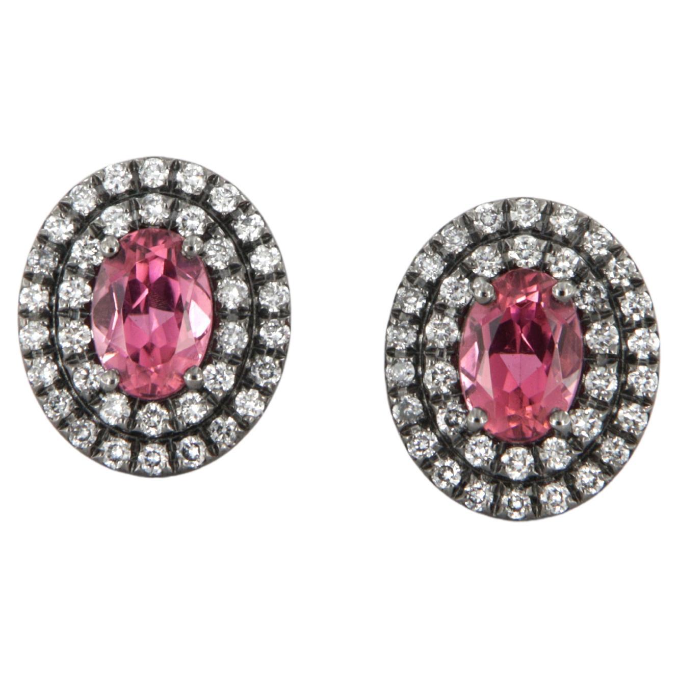 Halo earrings with diamonds and pink tourmalines carat 1.70 in gold For Sale