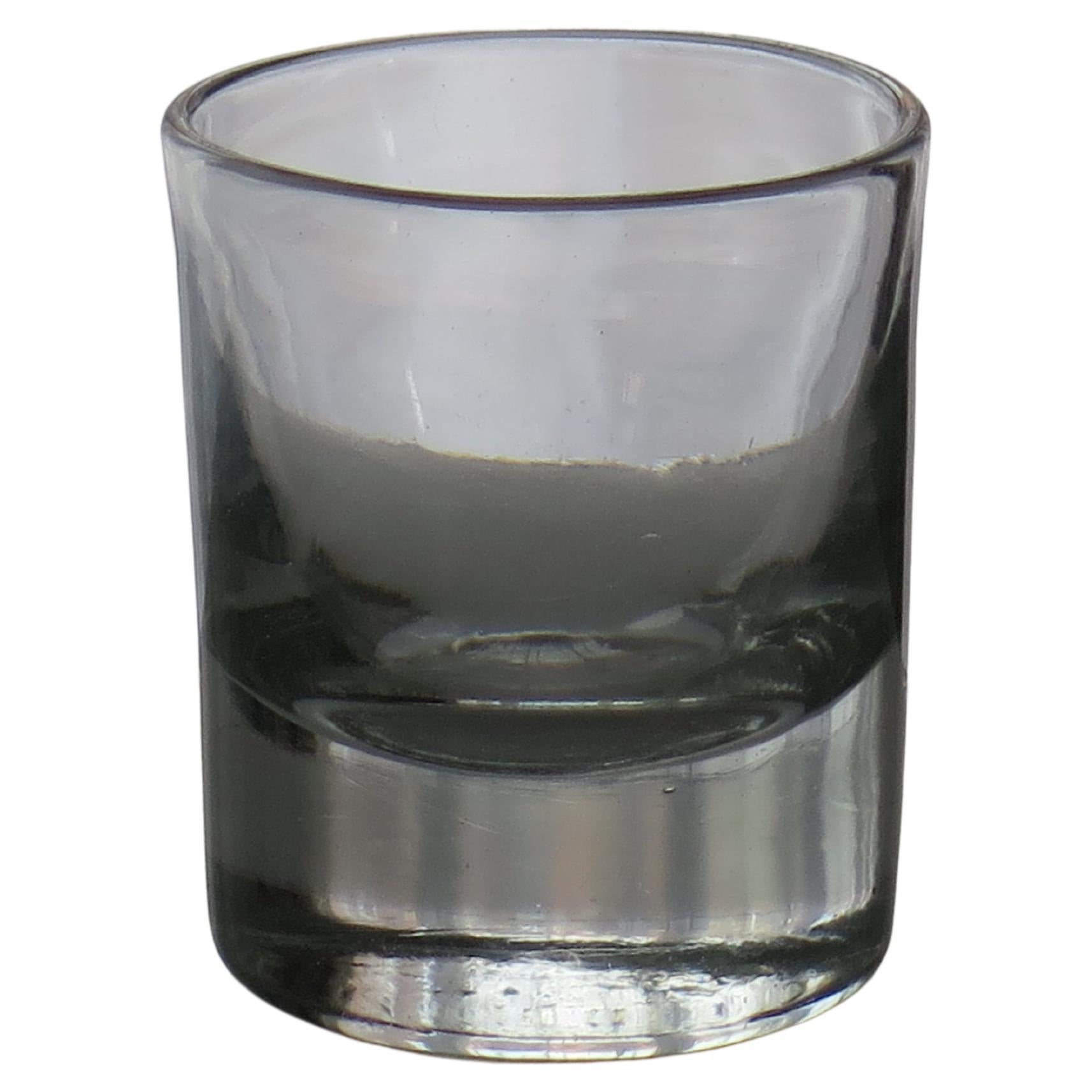 Tavern aus Tot or Shot-Glas mit schwerem, massivem Sockel, um 1830 im Angebot