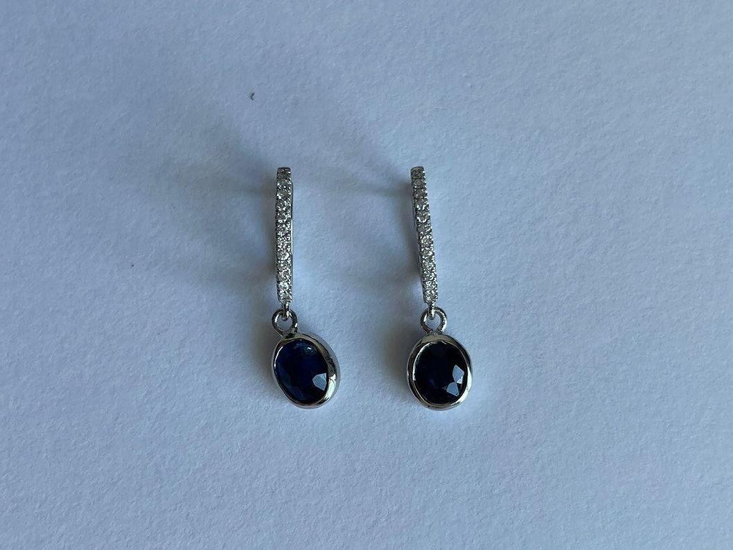 Art déco Boucles d'oreilles en saphir bleu non chauffé de Birmanie (Mogok) avec diamants naturels de 1,96 carat en vente