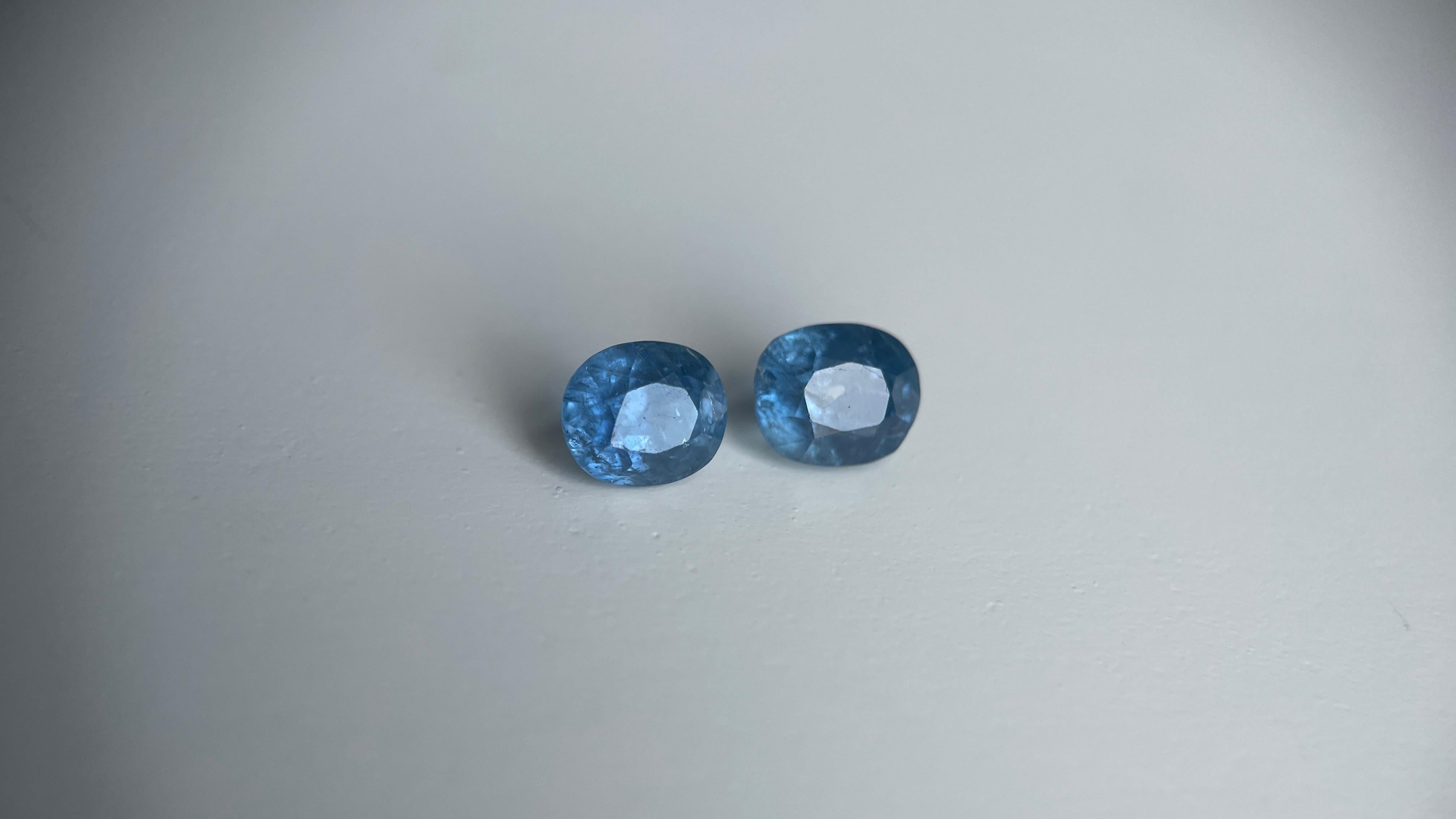 De las mujeres Pareja de zafiros azules birmanos sin calentar de 3,69 ct totales en venta