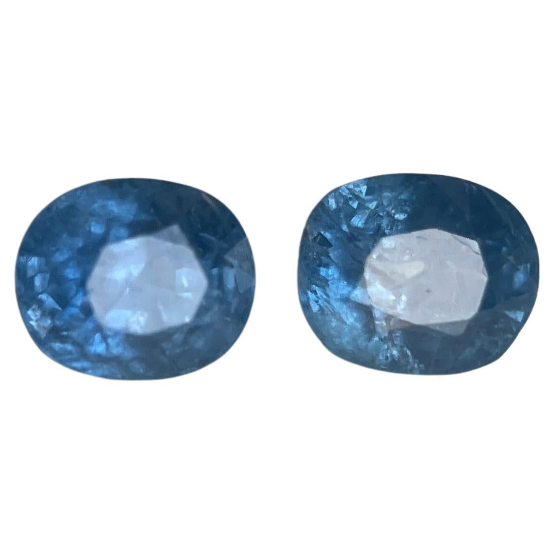 Paire de saphirs bleus non chauffés de Birmanie d'une valeur totale de 3,69ct
