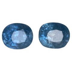 Pareja de zafiros azules birmanos sin calentar de 3,69 ct totales