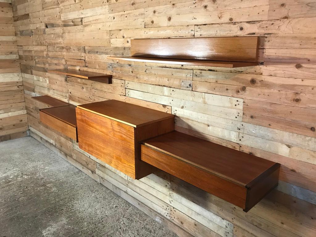 Totally free-hanging large teak 1960 Retro Desk with two drawers and 3 shelves, super minimalistic, lovely large desk. Height can be adjusted as required, it is very easy to fix to the wall (with metal or wooden wall brackets which are all