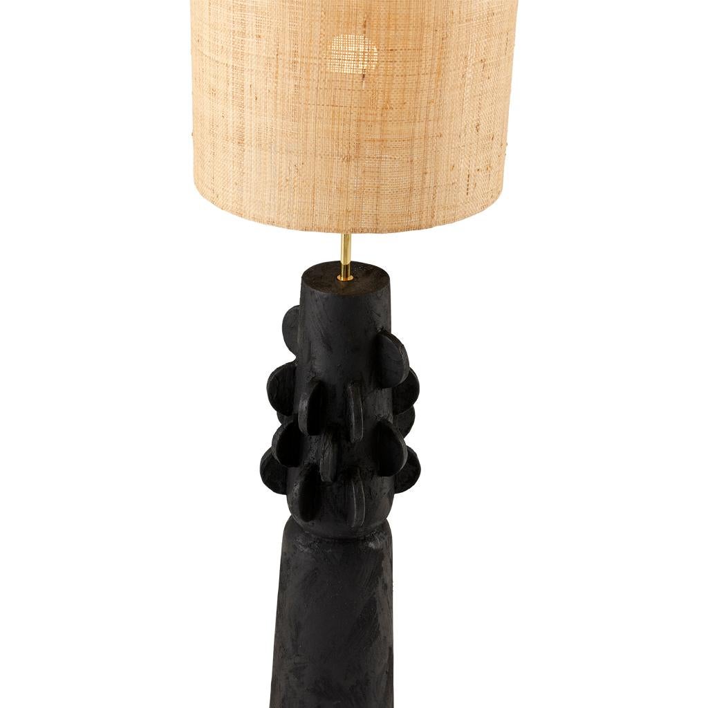 Totem #1 Modern Schwarzer Jesmonit verputzt Terrakotta Raffia & Messing Tischlampe (Südafrikanisch) im Angebot