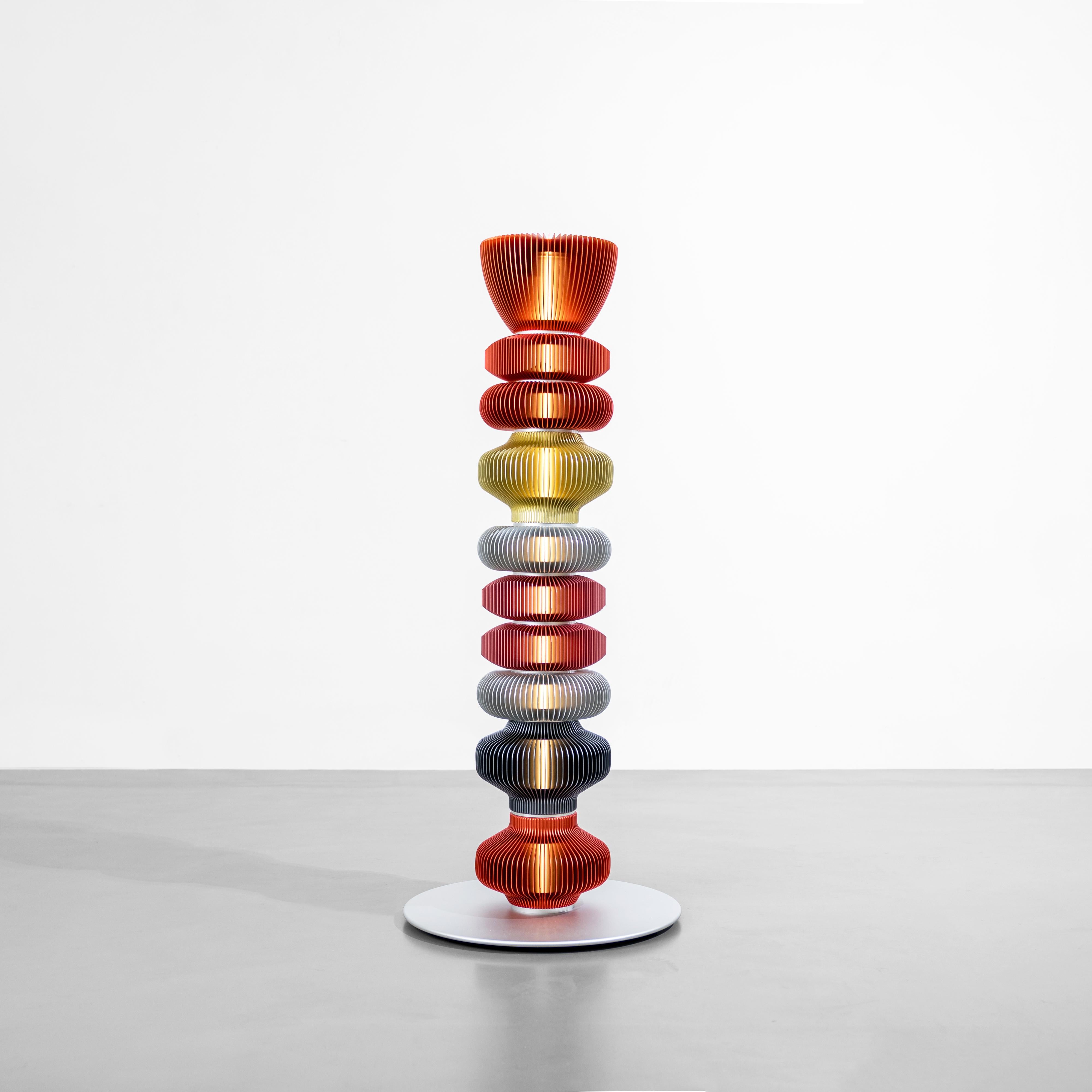 TOTEM-15 by Michael Young, lampadaire au design Contemporary en vente 6