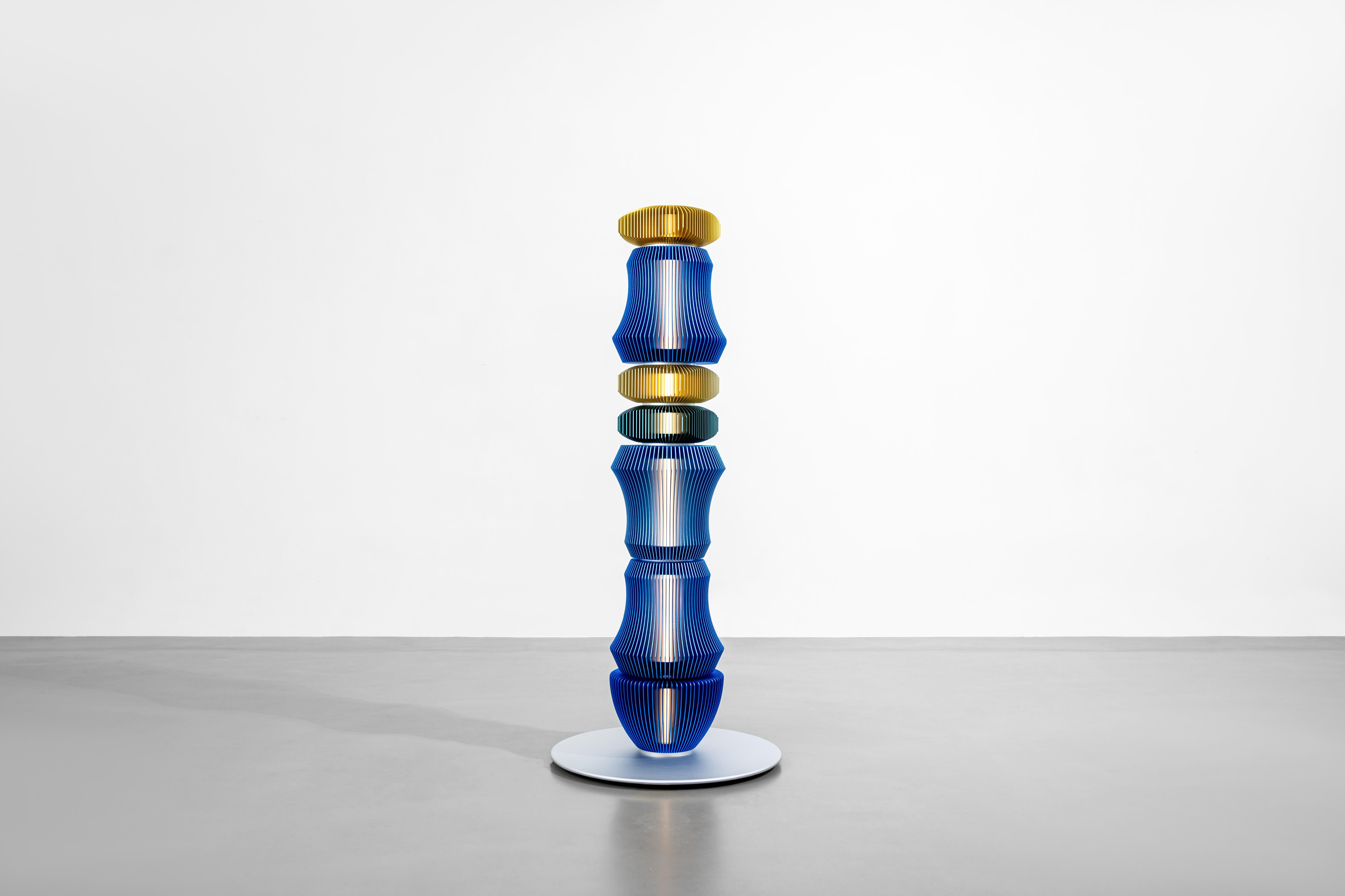 TOTEM-4 by Michael Young, lampadaire au design Contemporary Neuf - En vente à Beverly Hills, CA