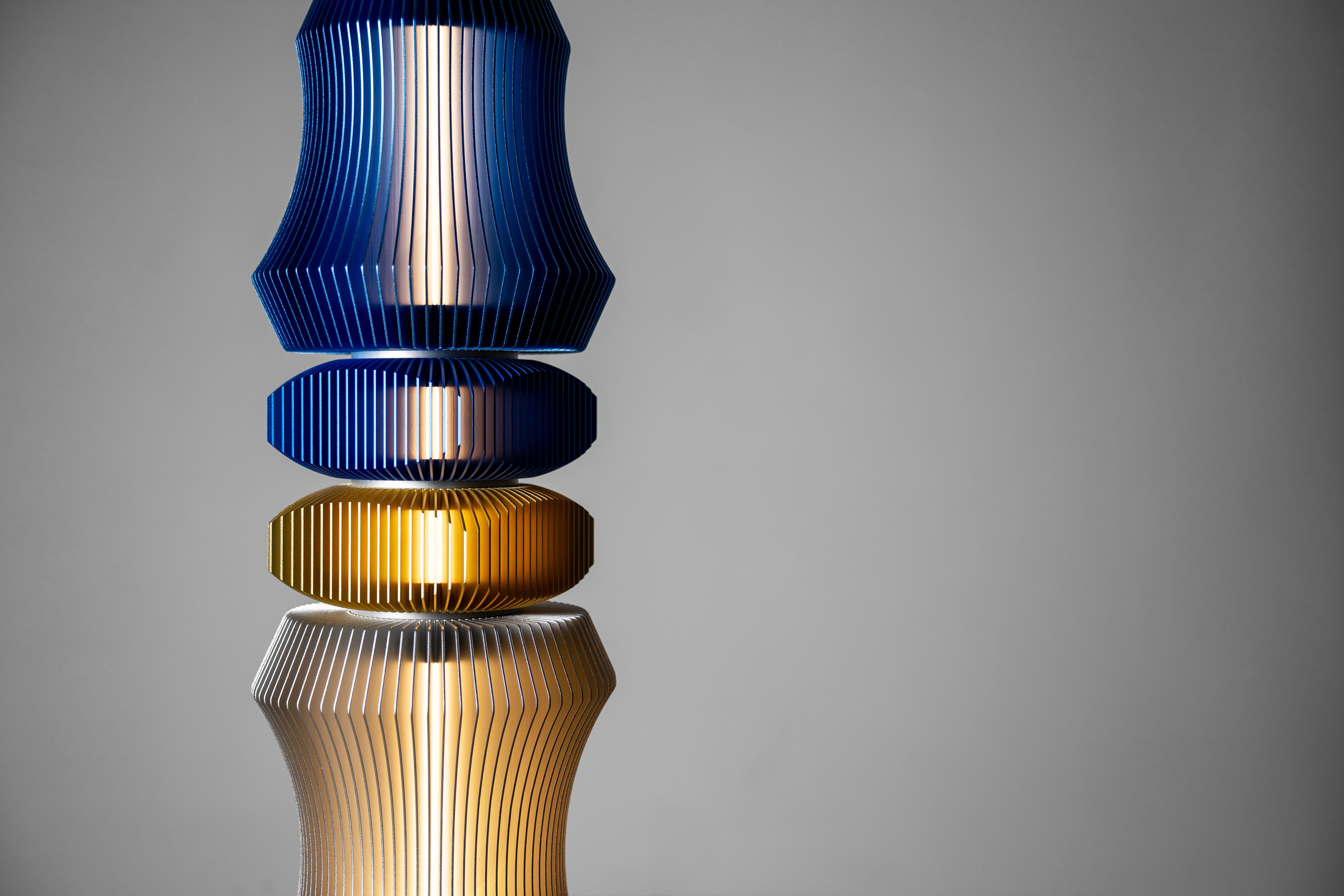 TOTEM-5 by Michael Young, lampadaire au design Contemporary en vente 4