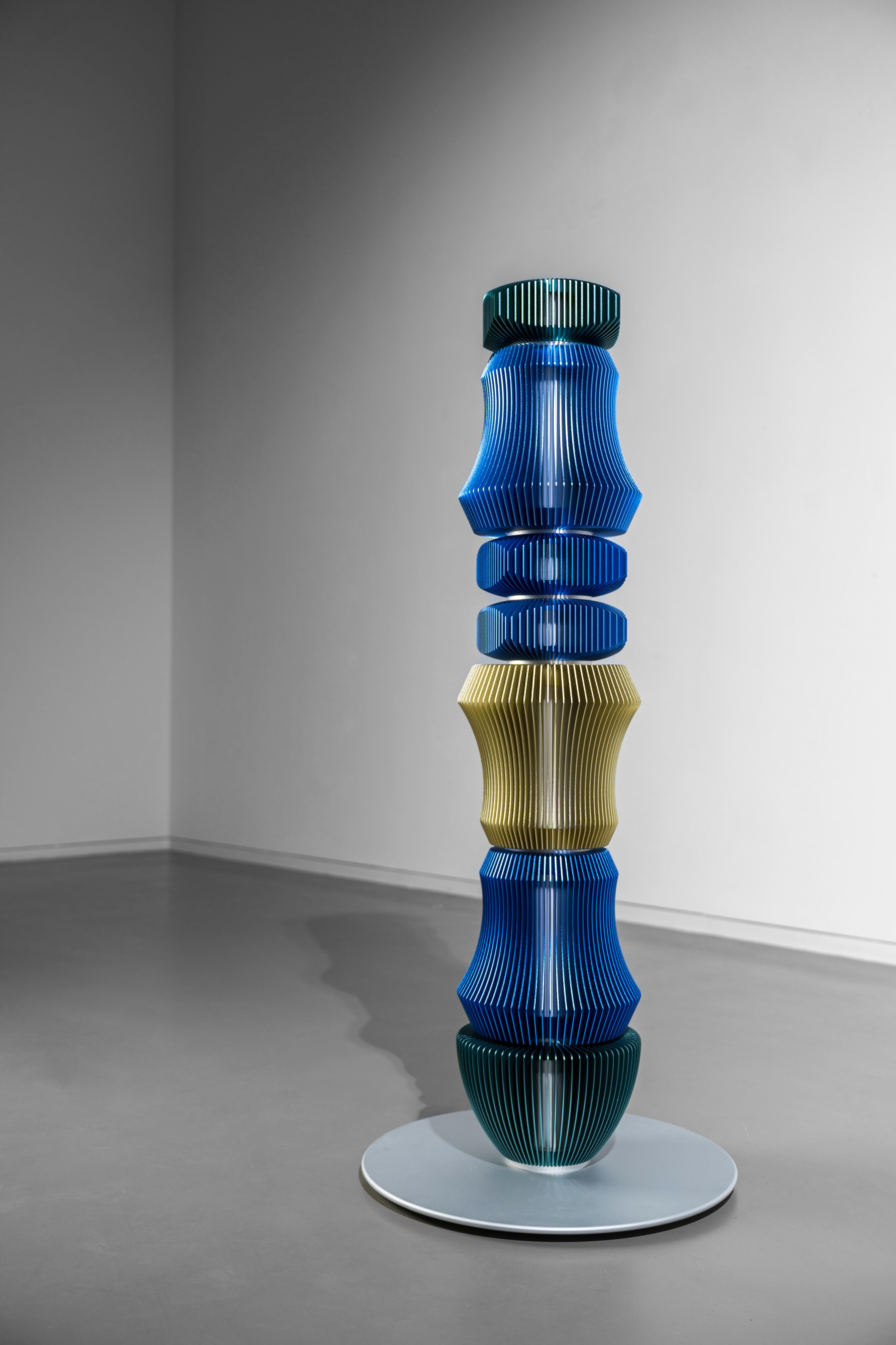 TOTEM-6 di Michael Young, lampada da terra dal design contemporaneo in vendita 2