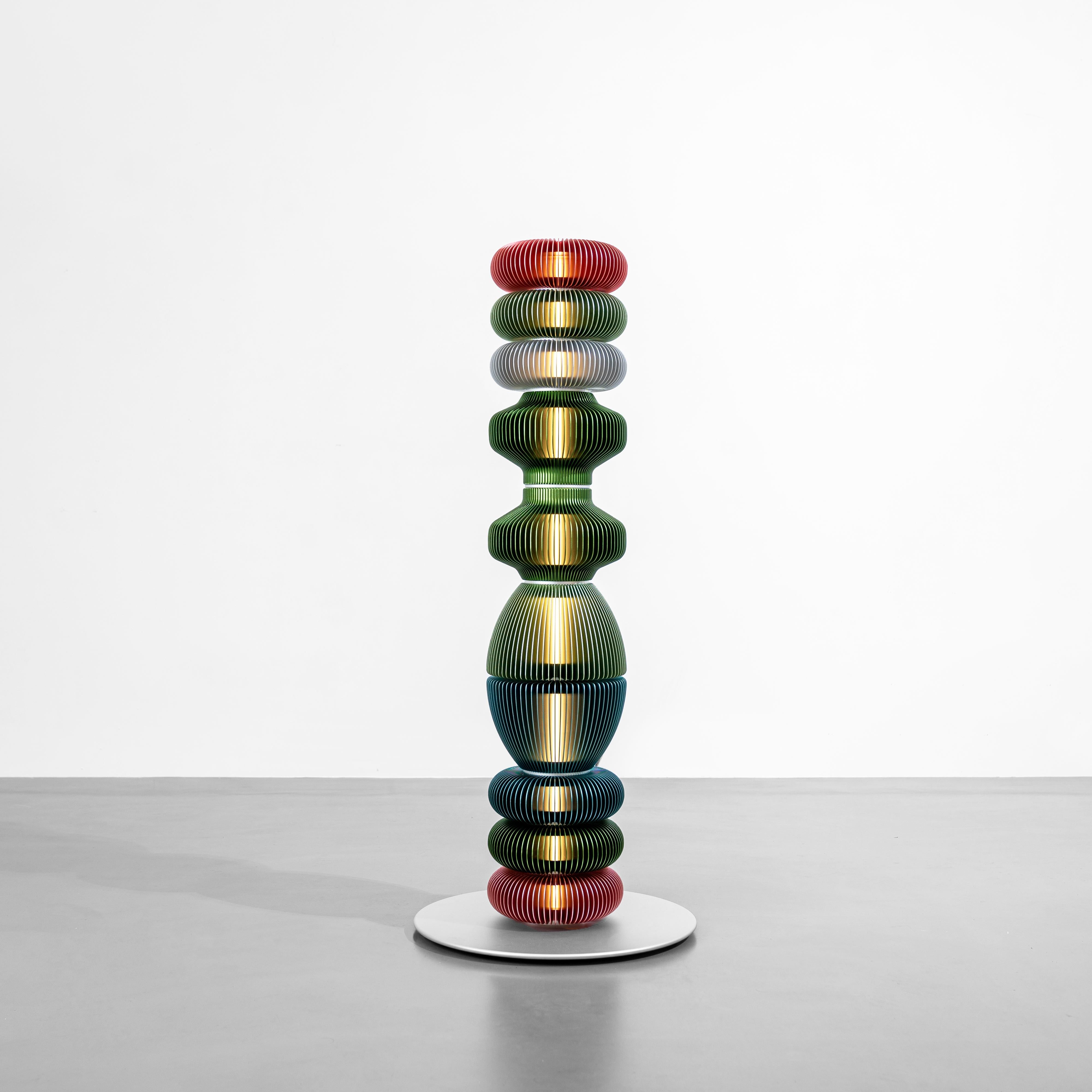 TOTEM-7 di Michael Young, lampada da terra dal design contemporaneo in vendita 8