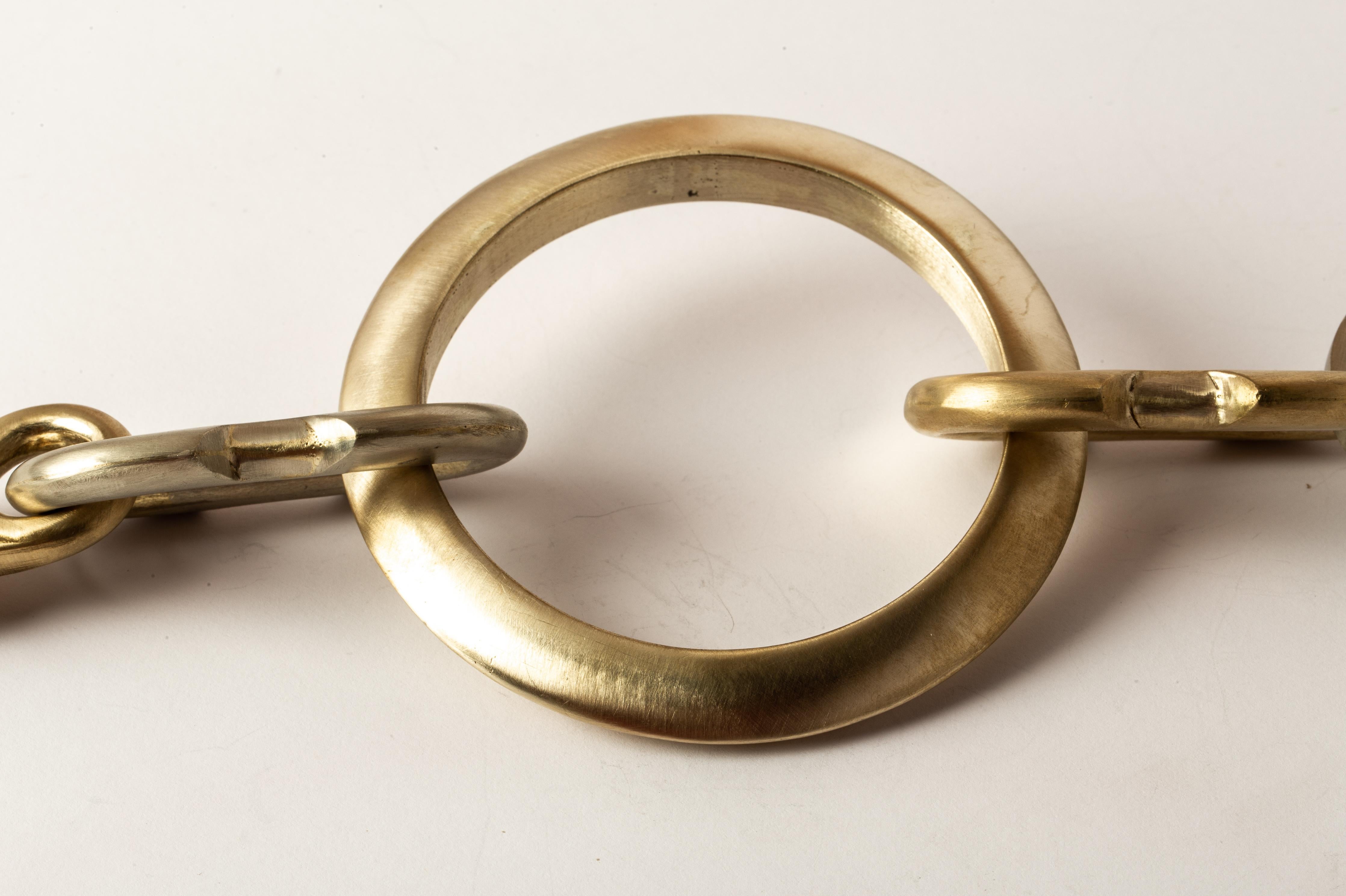 Totem Chain (Model 1, MZ+MR) In New Condition For Sale In Hong Kong, Hong Kong Island