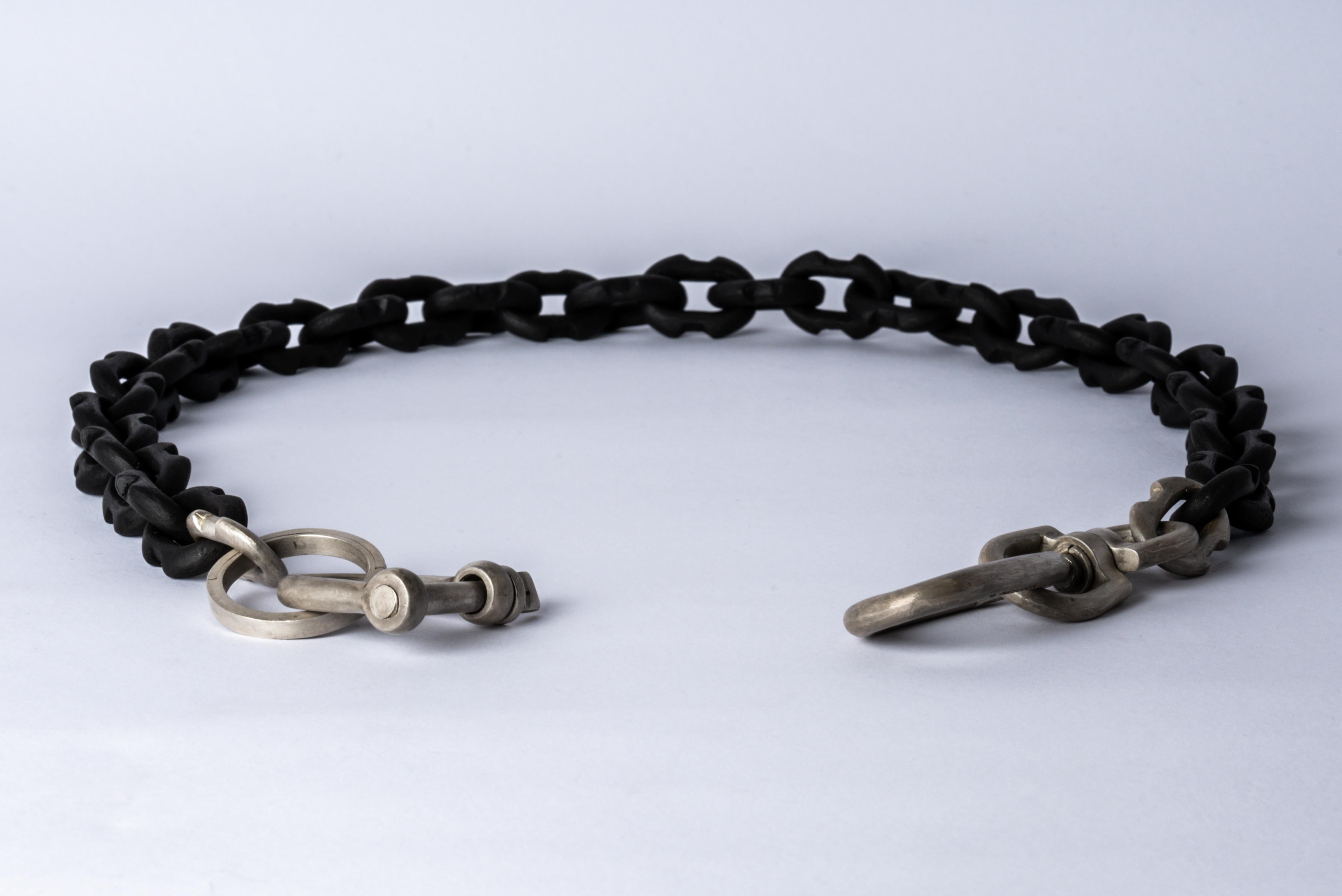 Totem Chain (Model 10, KU+DA) In New Condition For Sale In PARIS, FR