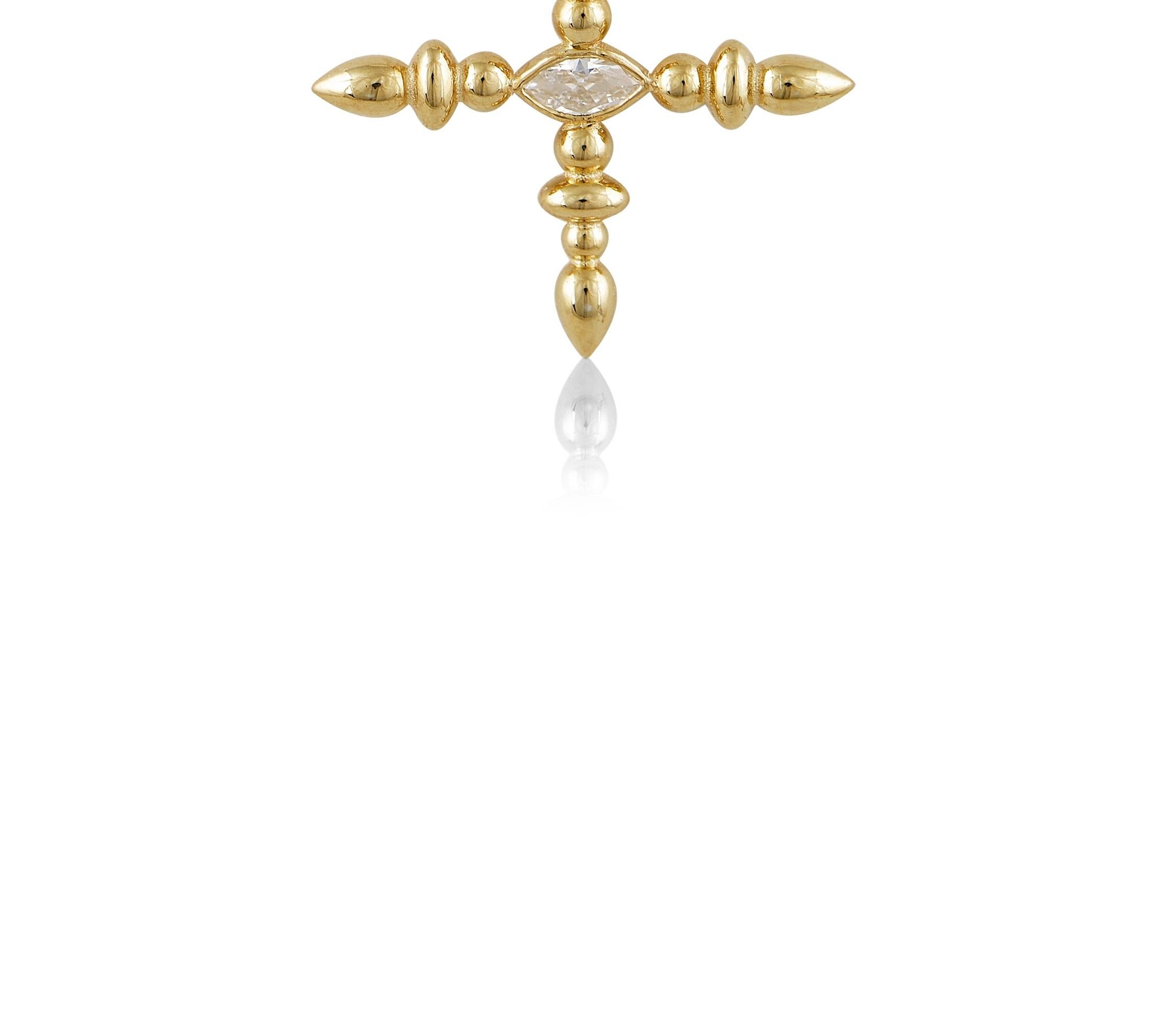 Totem Interchangeable Pendant in 18 Karat Yellow Gold with a Marquise Diamond In New Condition For Sale In Athens, Ekali
