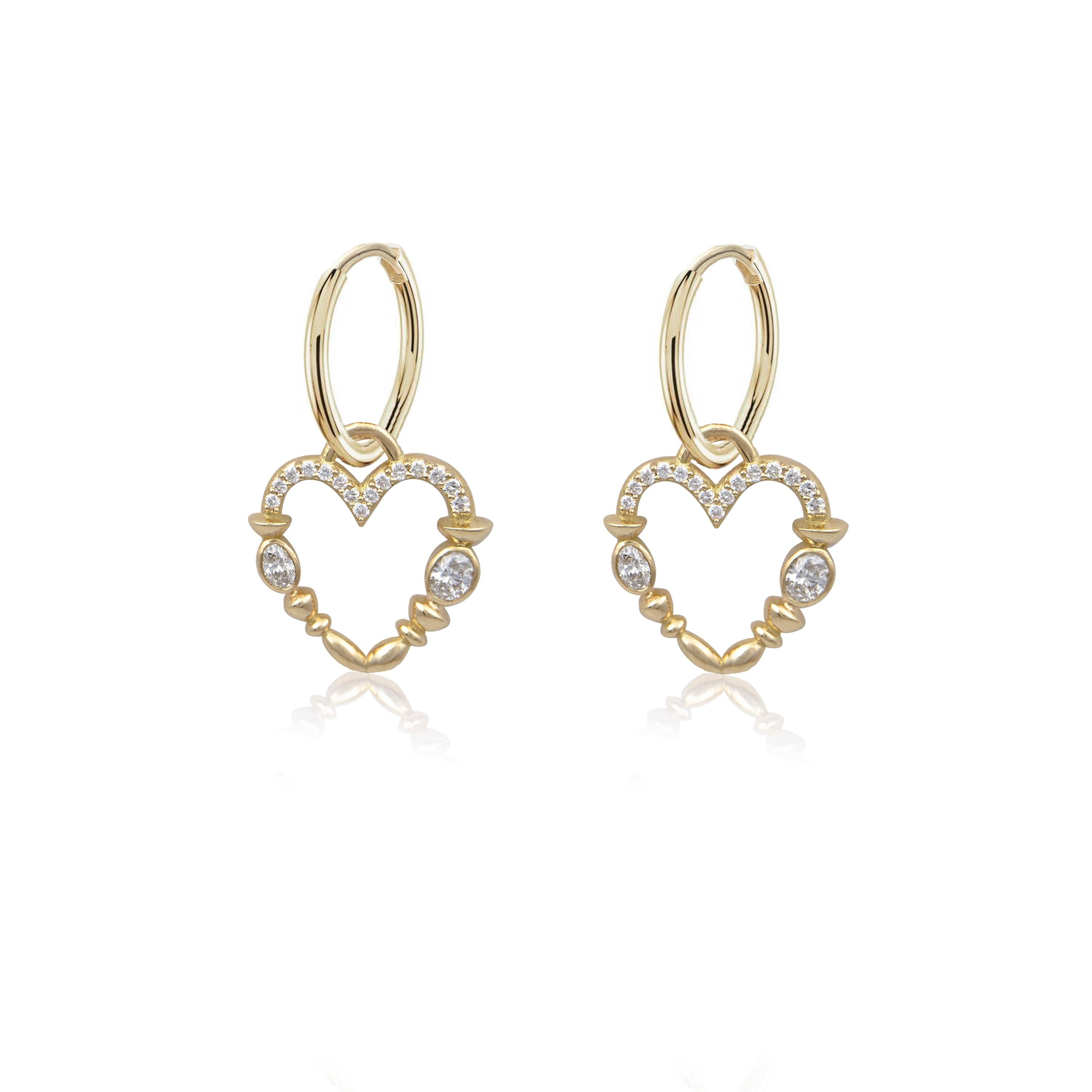 Taille ovale Pendentif cœur Totem en or 18 carats avec diamants en vente