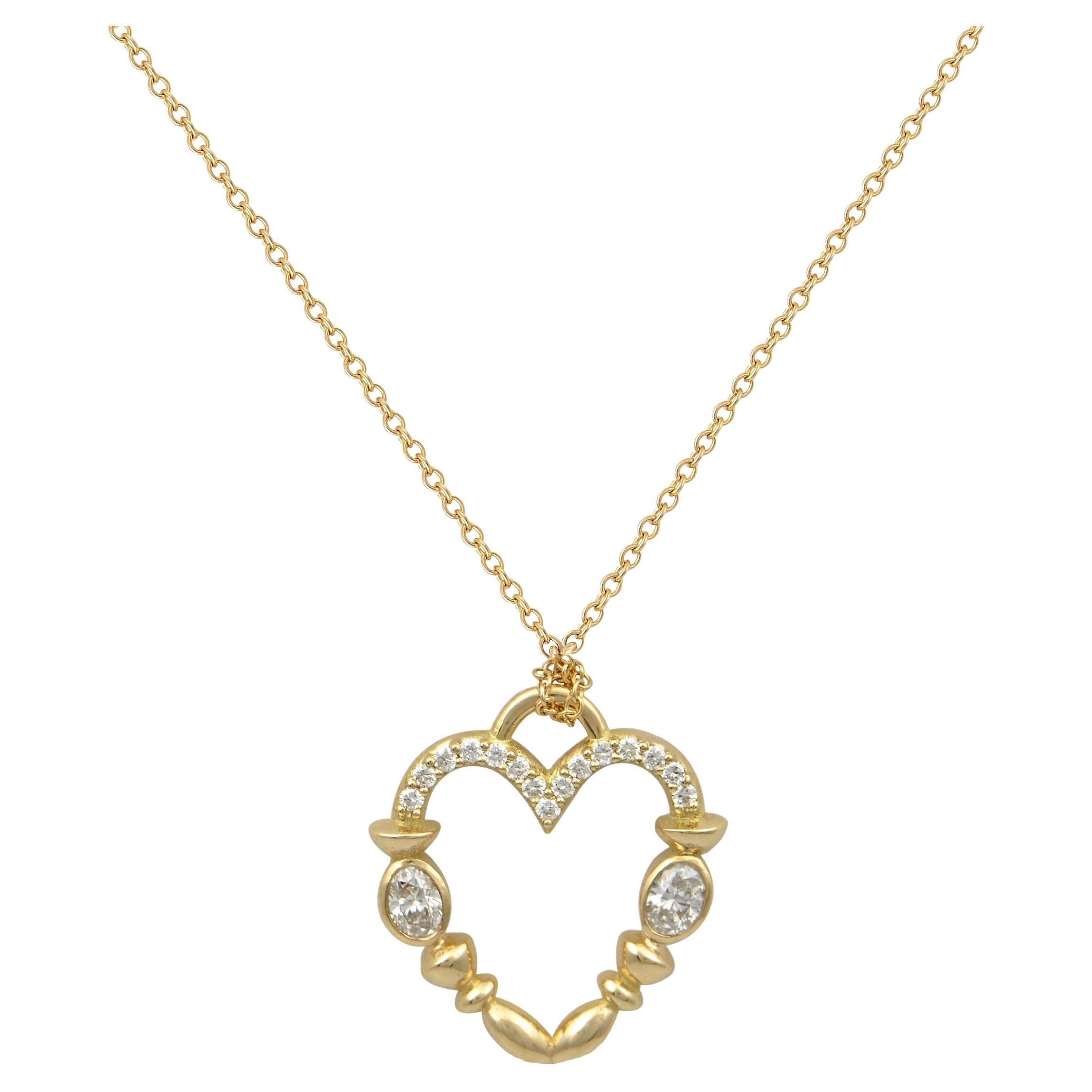 Totem Heart Pendant in 18 Karat Gold With Diamonds For Sale