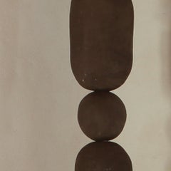 Totem en noir et blanc pièces empilables en hauteur variable sur commande