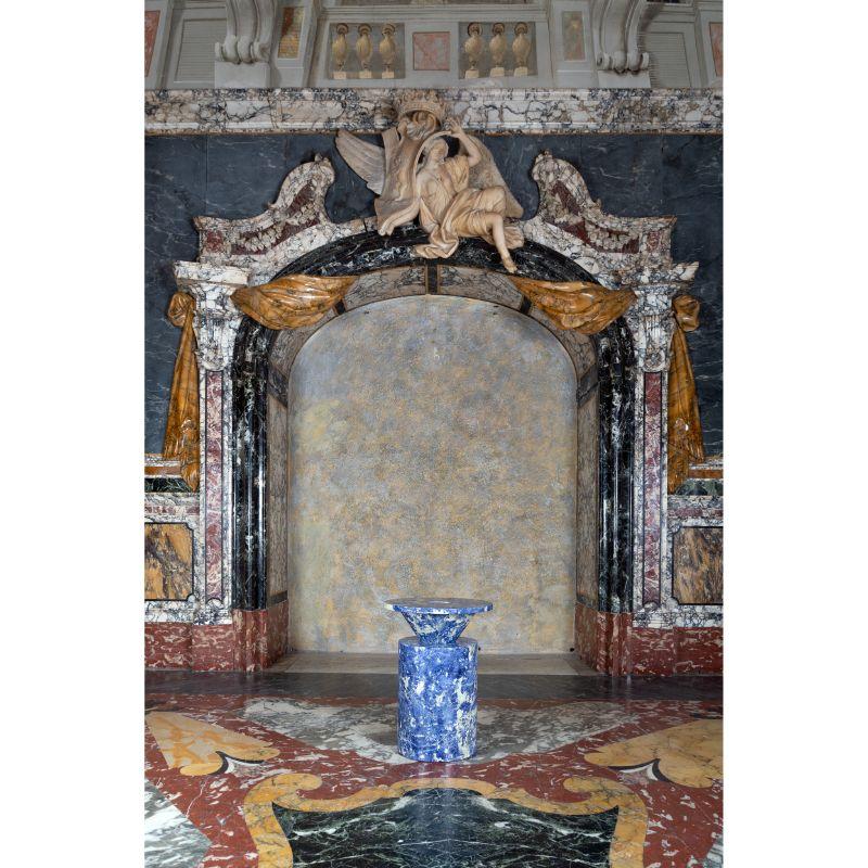 Totem in Blu Sodalite Marble Table by Karen Chekerdjian In New Condition In Geneve, CH