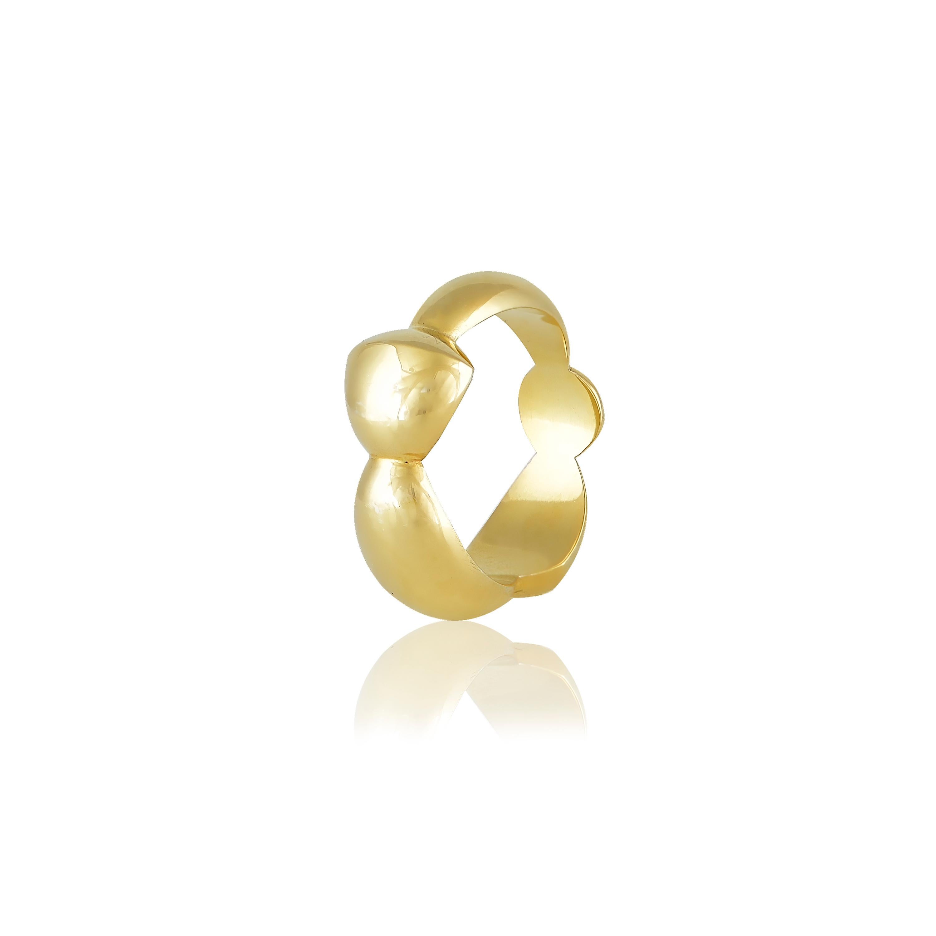 Designer: Alexia Gryllaki

Dimensions: motif 10mm
Ring Size UK M 1/2, US 6 1/2
Weight: approximately 10.1g  (inc. chain)
Barcode: NEX3005


Totem ring in 18 karat yellow gold, that can be transformed into a pendant, by hanging it through a gold