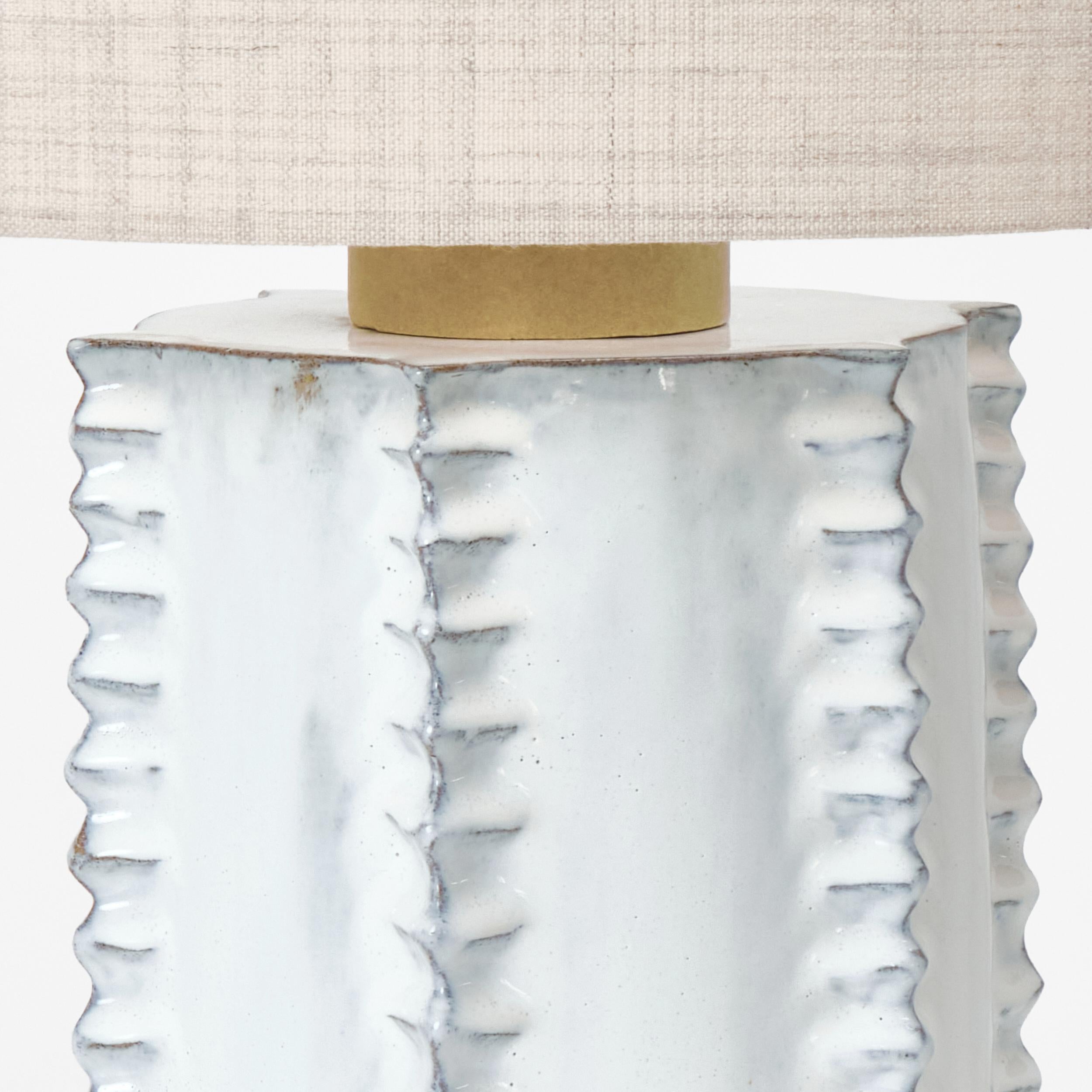 Moderne Lampe de table Totem en vente