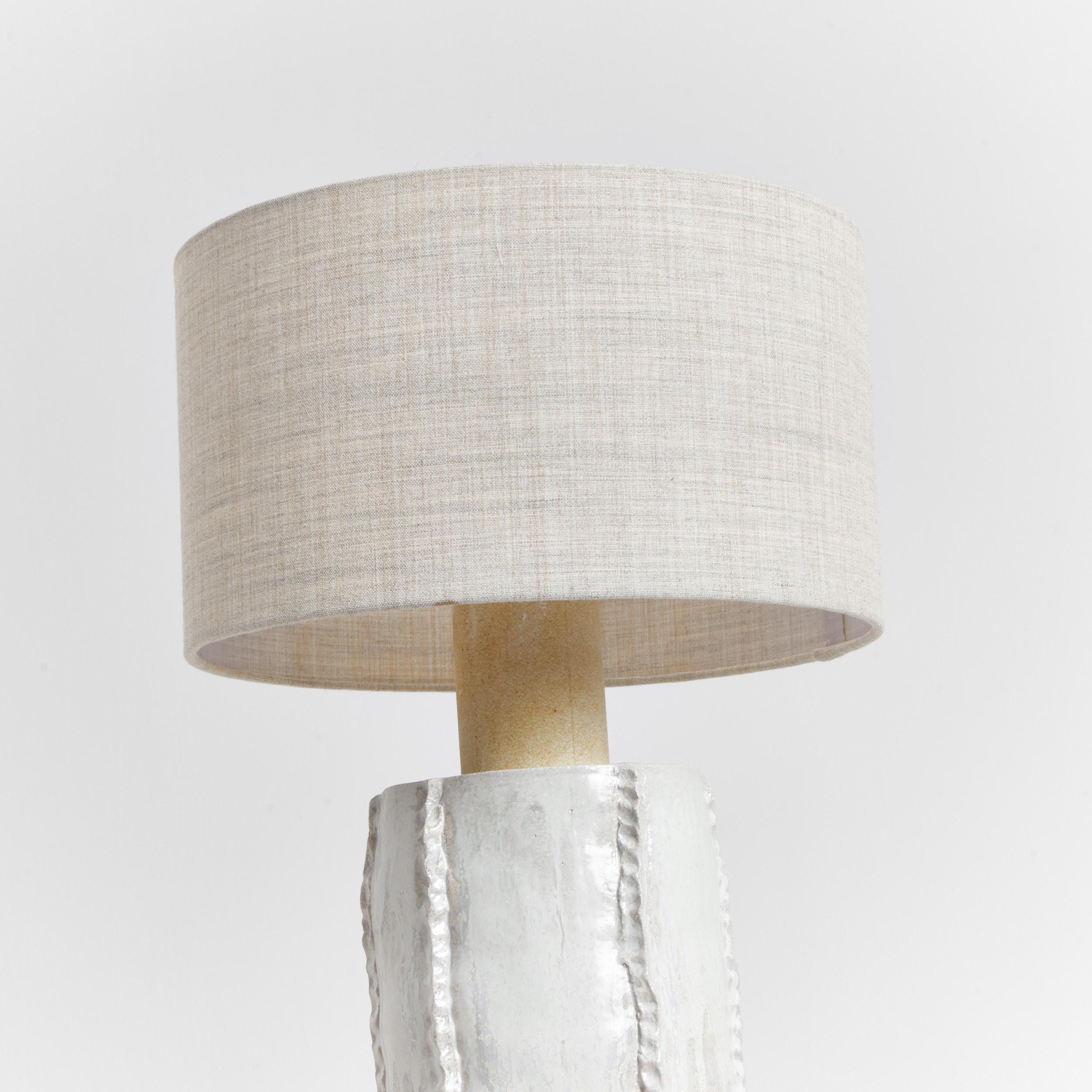 Lampe de table Totem (blanc) Neuf - En vente à Macieira de Sarnes, PT