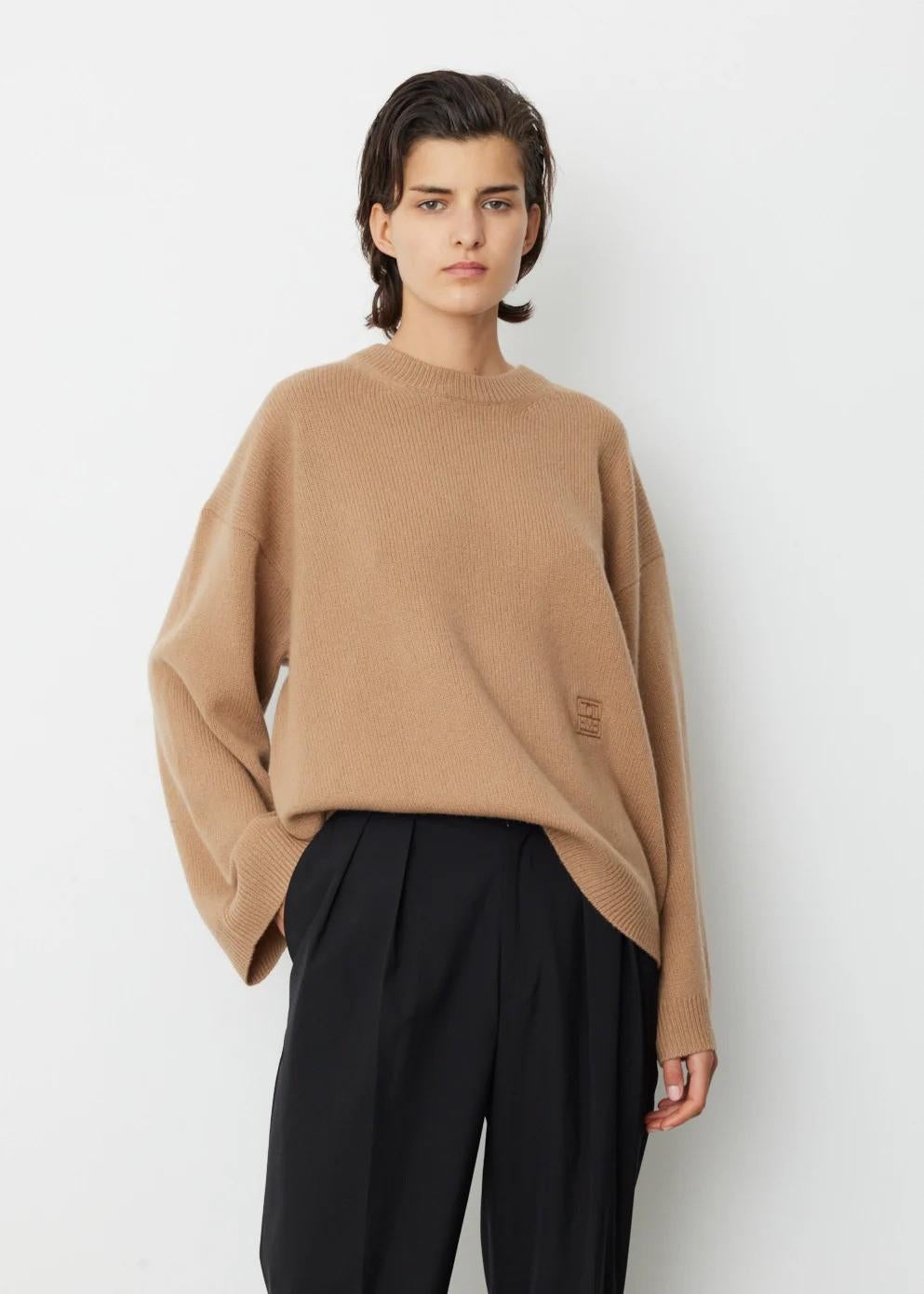 TOTÊME camel brown cashmere MONOGRAM EMBROIDERED OVERSIZED Sweater L 2