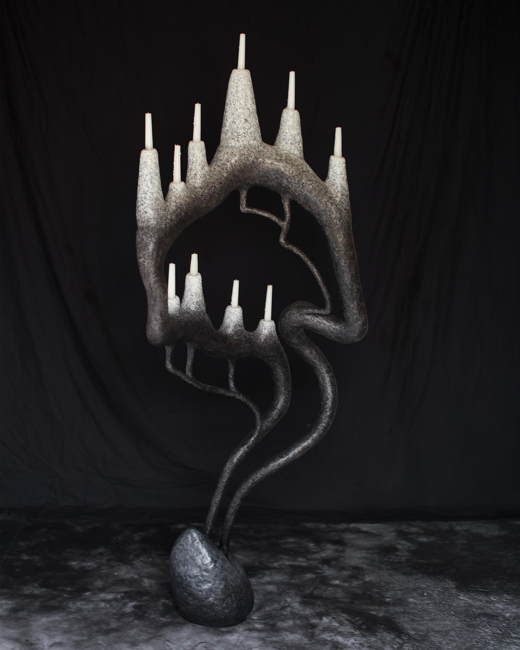 Totemischer skulpturaler Kandelaber SVECHA, organisches bionisches Gothi-Design Recyclingpapier im Angebot 11