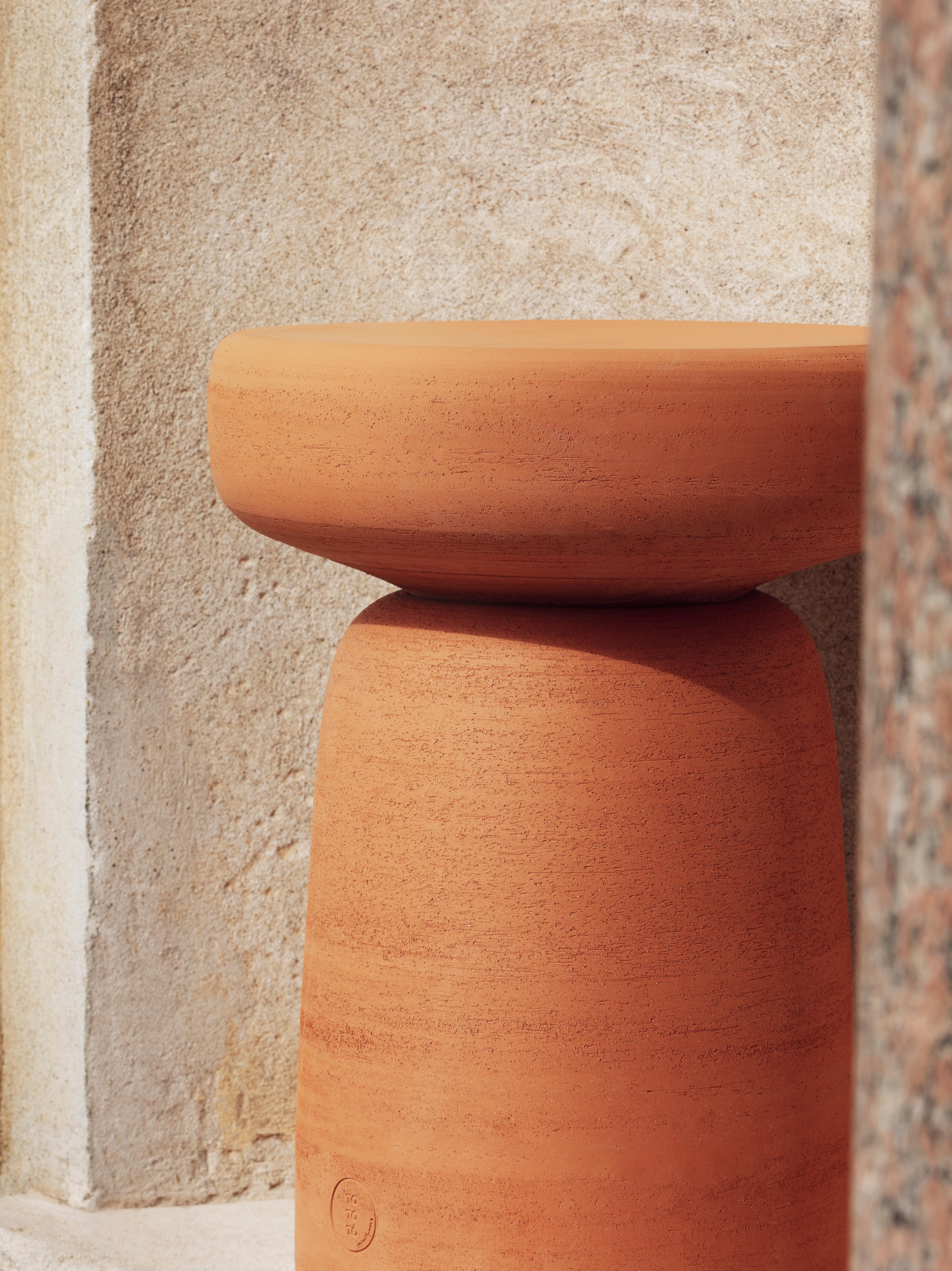 Table basse Tototo en terre cuite de Paolo Cappello et Simone Sabati en vente 1
