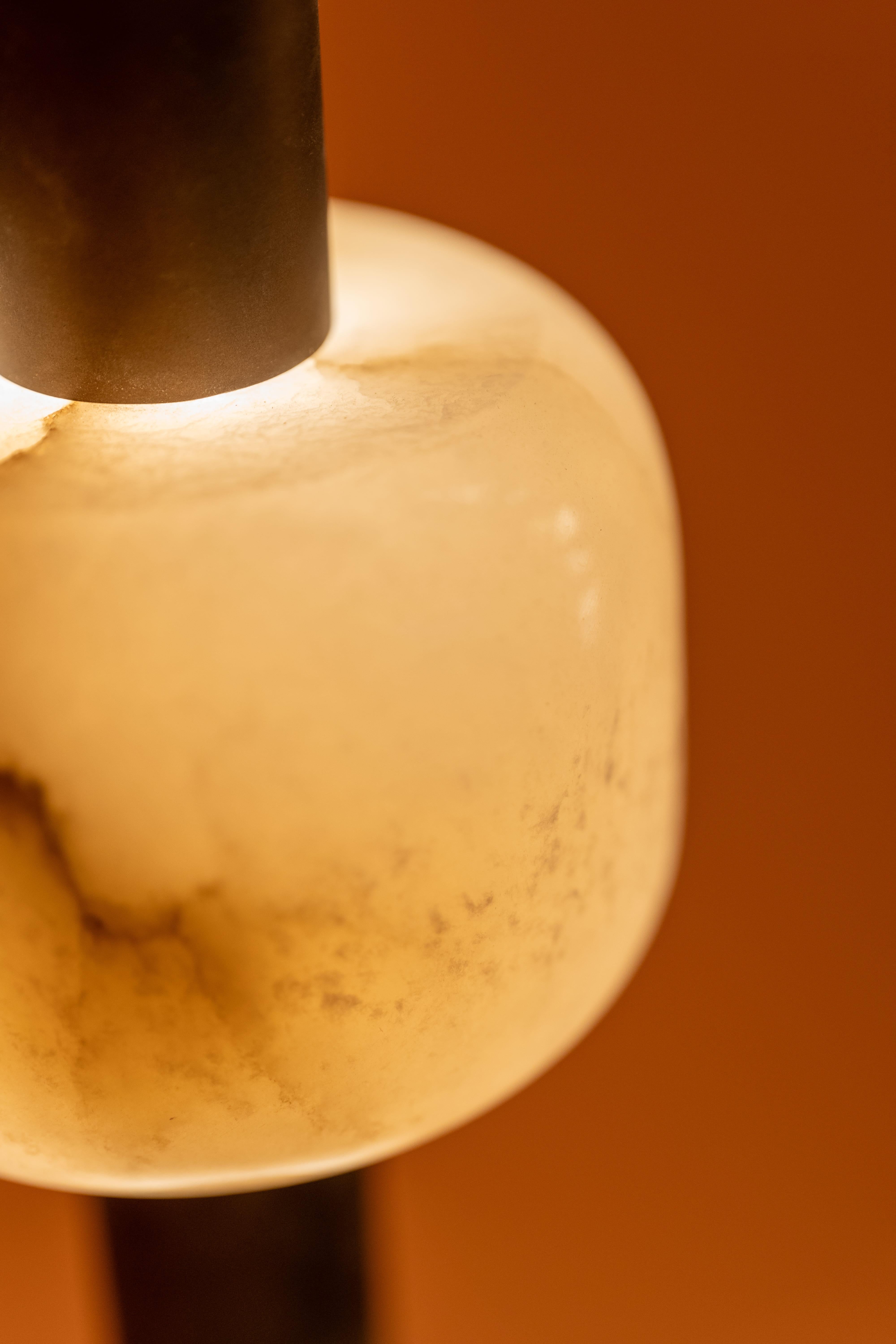 Tottem Floor Lamp In New Condition For Sale In Noida, IN