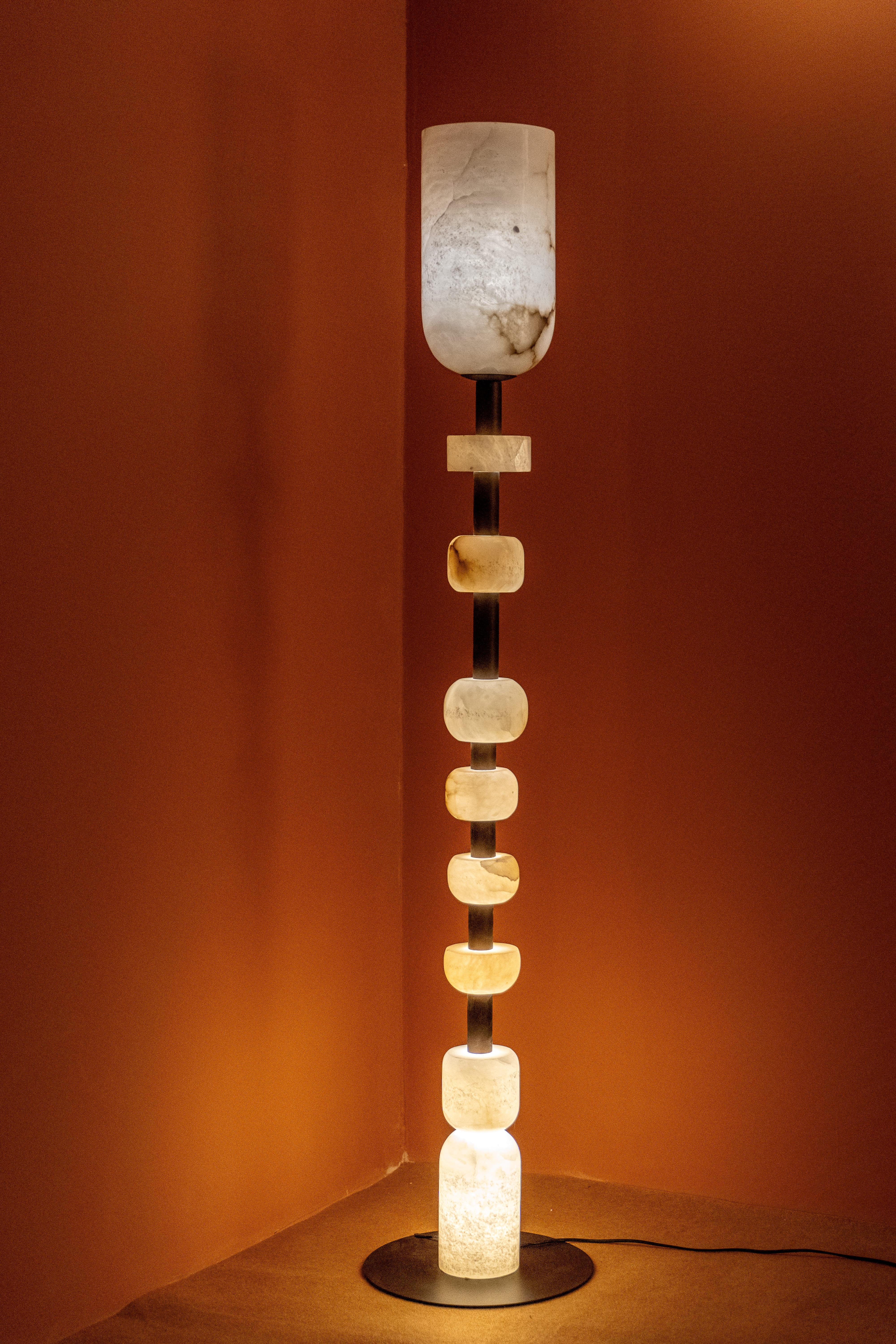 Tottem Floor Lamp For Sale 2