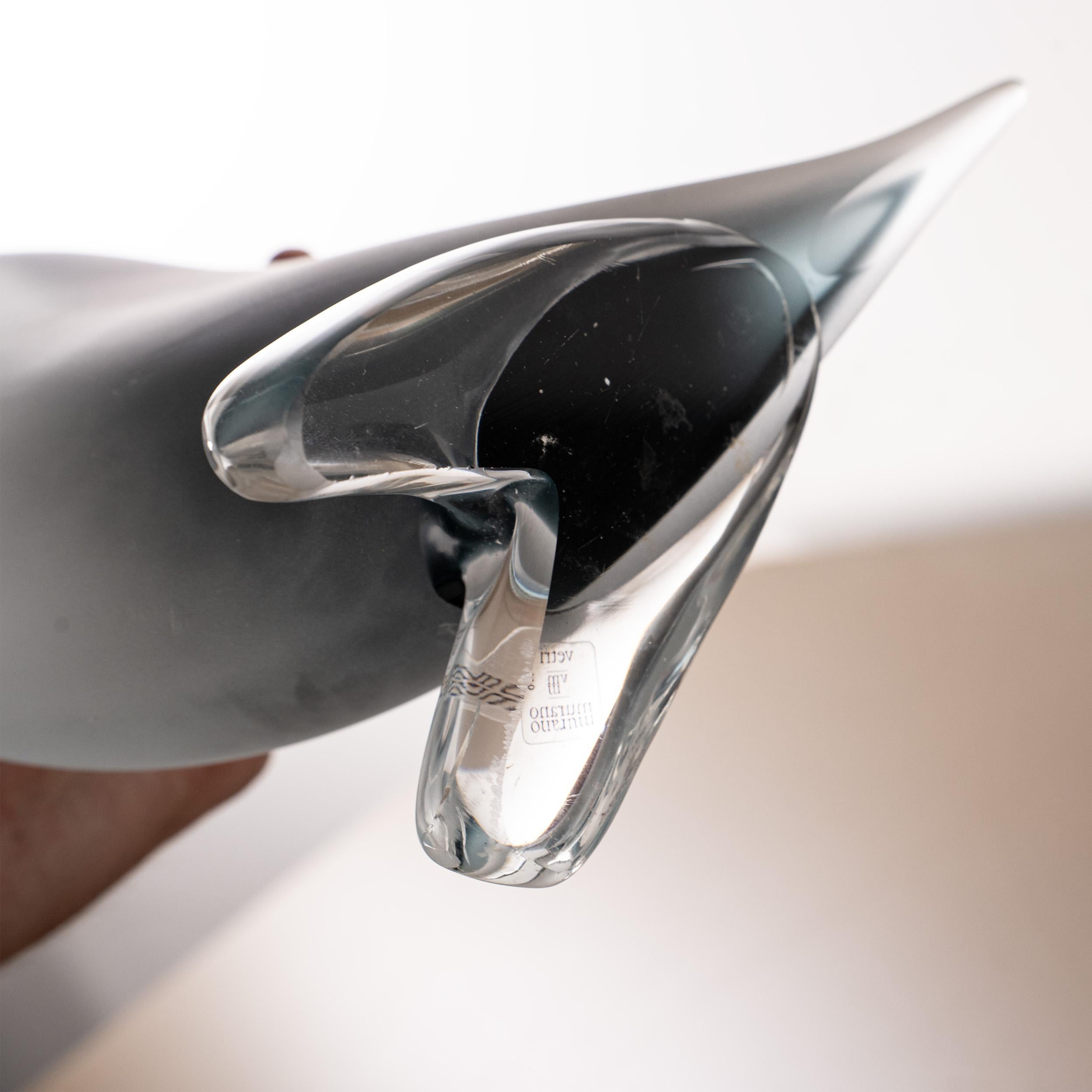 Tukan Vogel Skulptur in Grau Murano mattiertes Glas italienisches Kunstdesign auf Lager (20. Jahrhundert) im Angebot