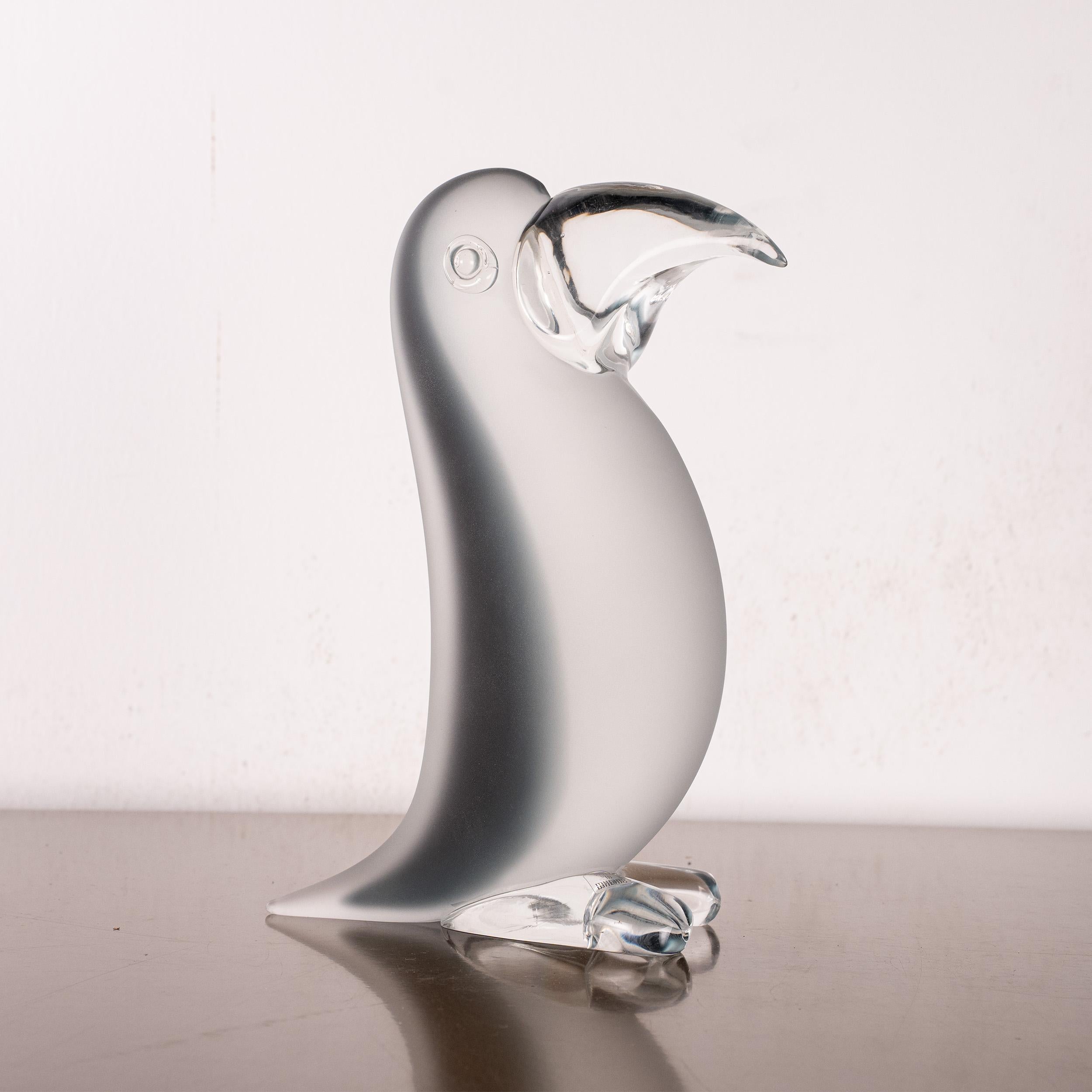 Tukan Vogel Skulptur in Grau Murano mattiertes Glas italienisches Kunstdesign auf Lager im Angebot 1