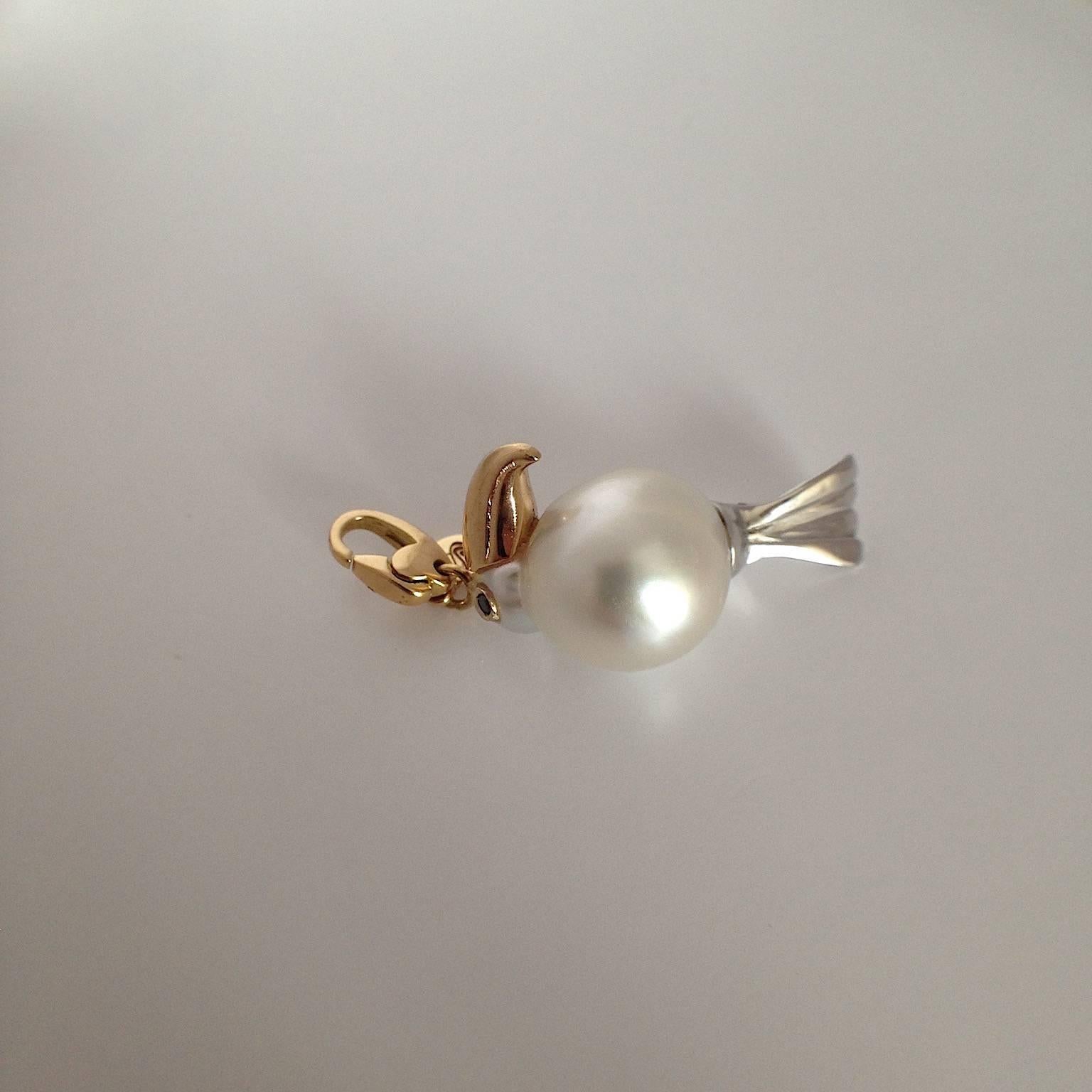 Women's Toucan Black Diamond White and Yellow 18Kt Gold Pearl Charm or Pendant Necklace