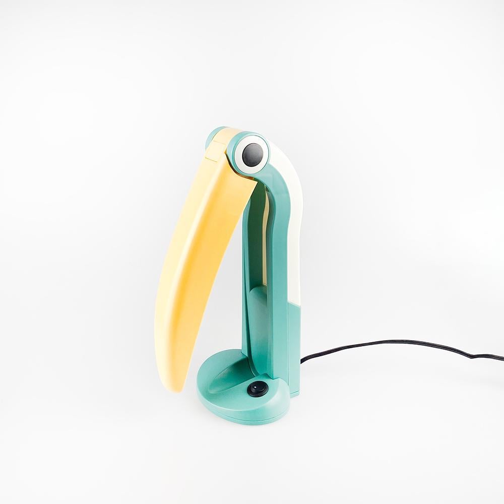 Chinese Toucan desk lamp, Tungslite designed by H.T. Huang 80s